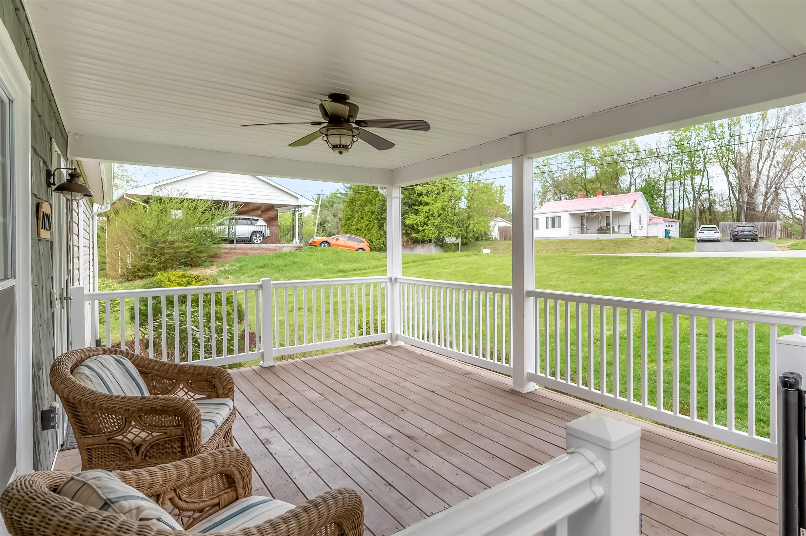 1005 GLADE Road