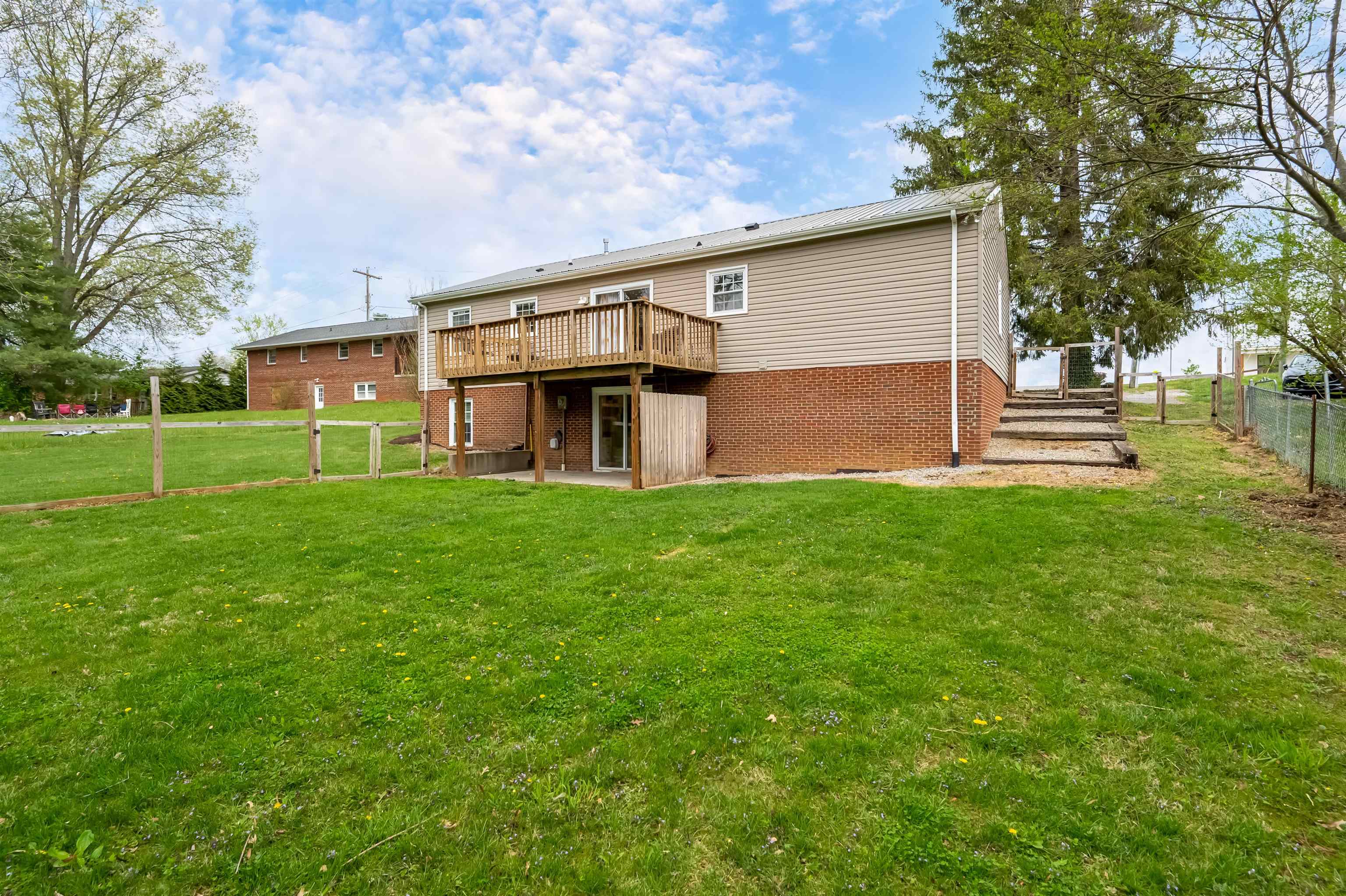 1005 GLADE Road