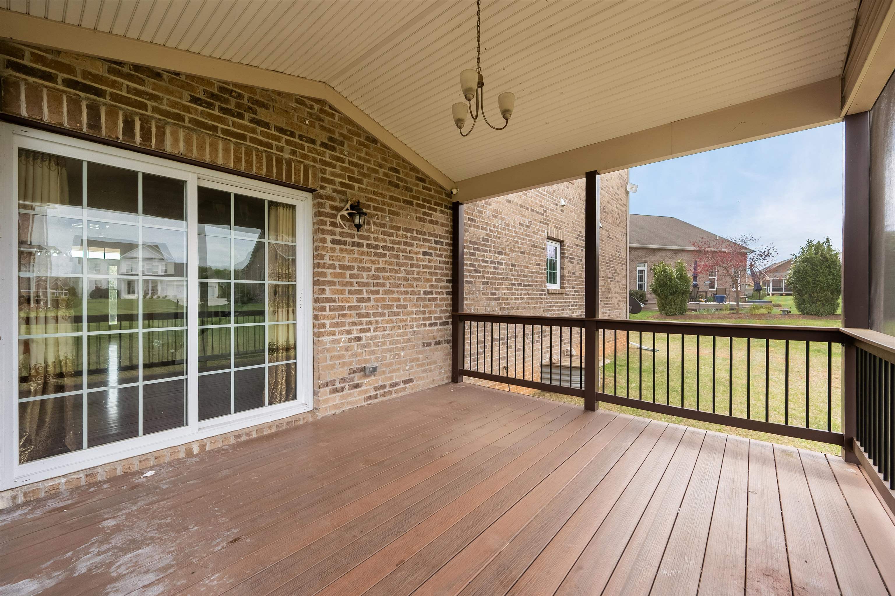 6509 TEETH OF THE DOG Drive