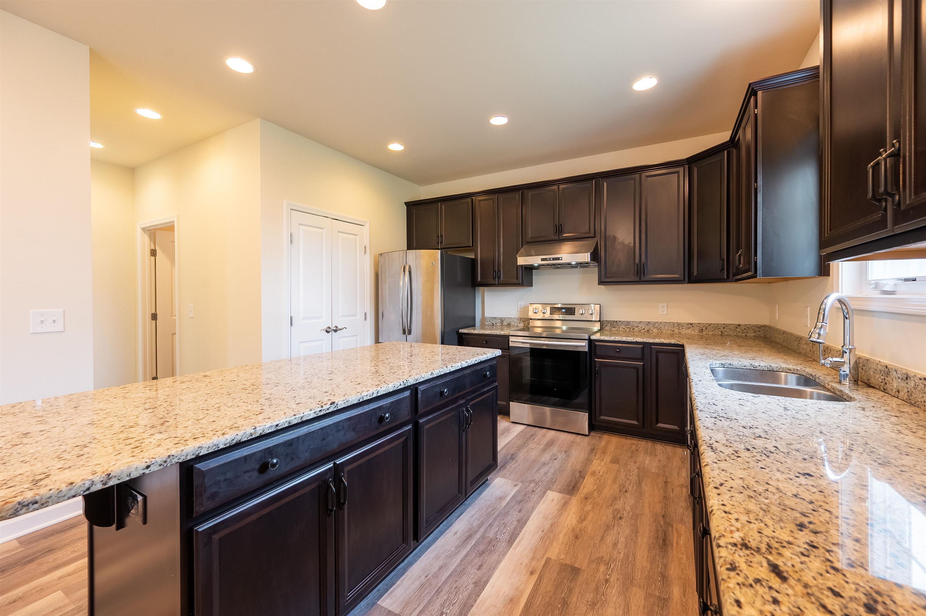 6509 TEETH OF THE DOG Drive