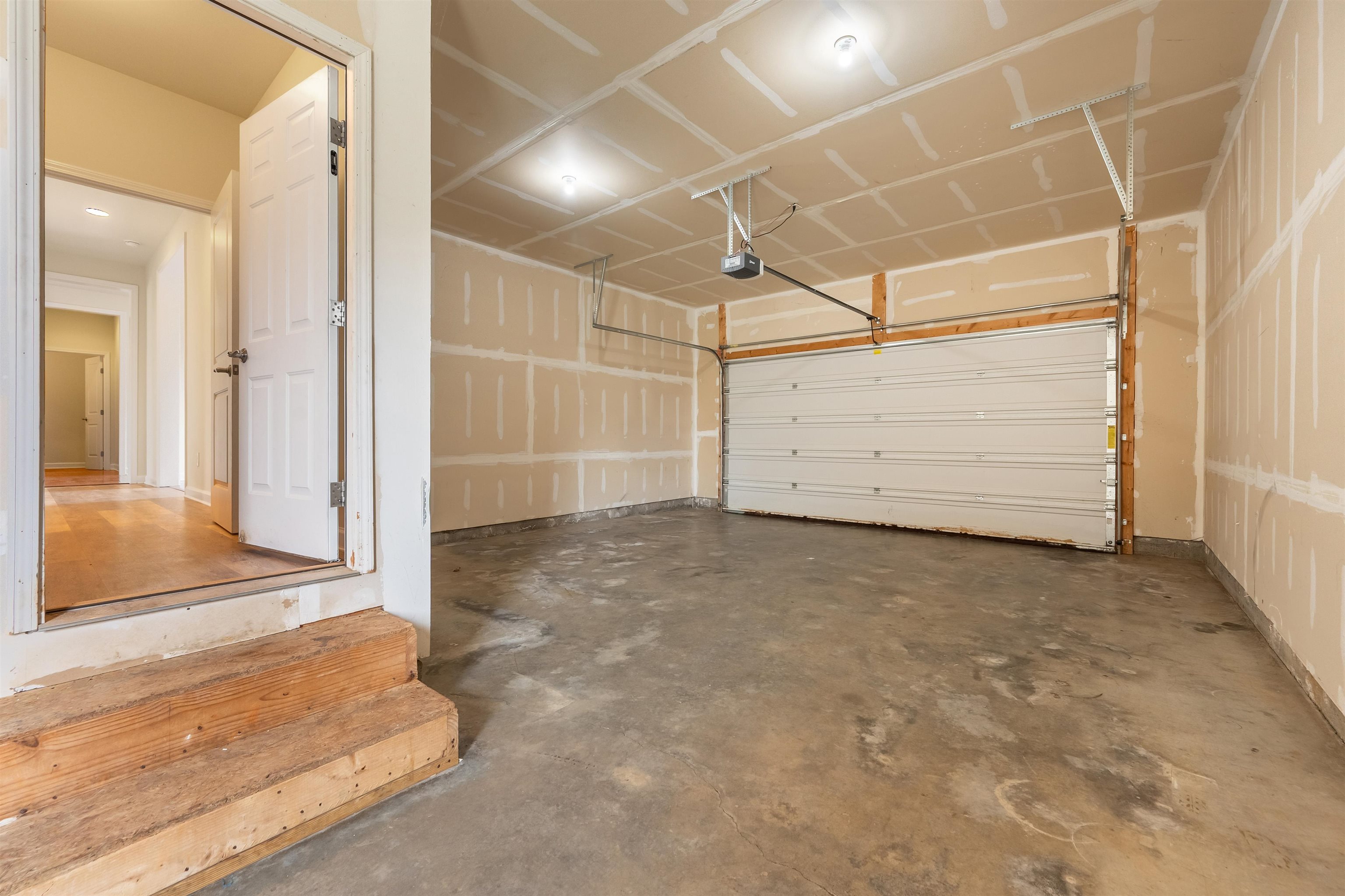 6509 TEETH OF THE DOG Drive