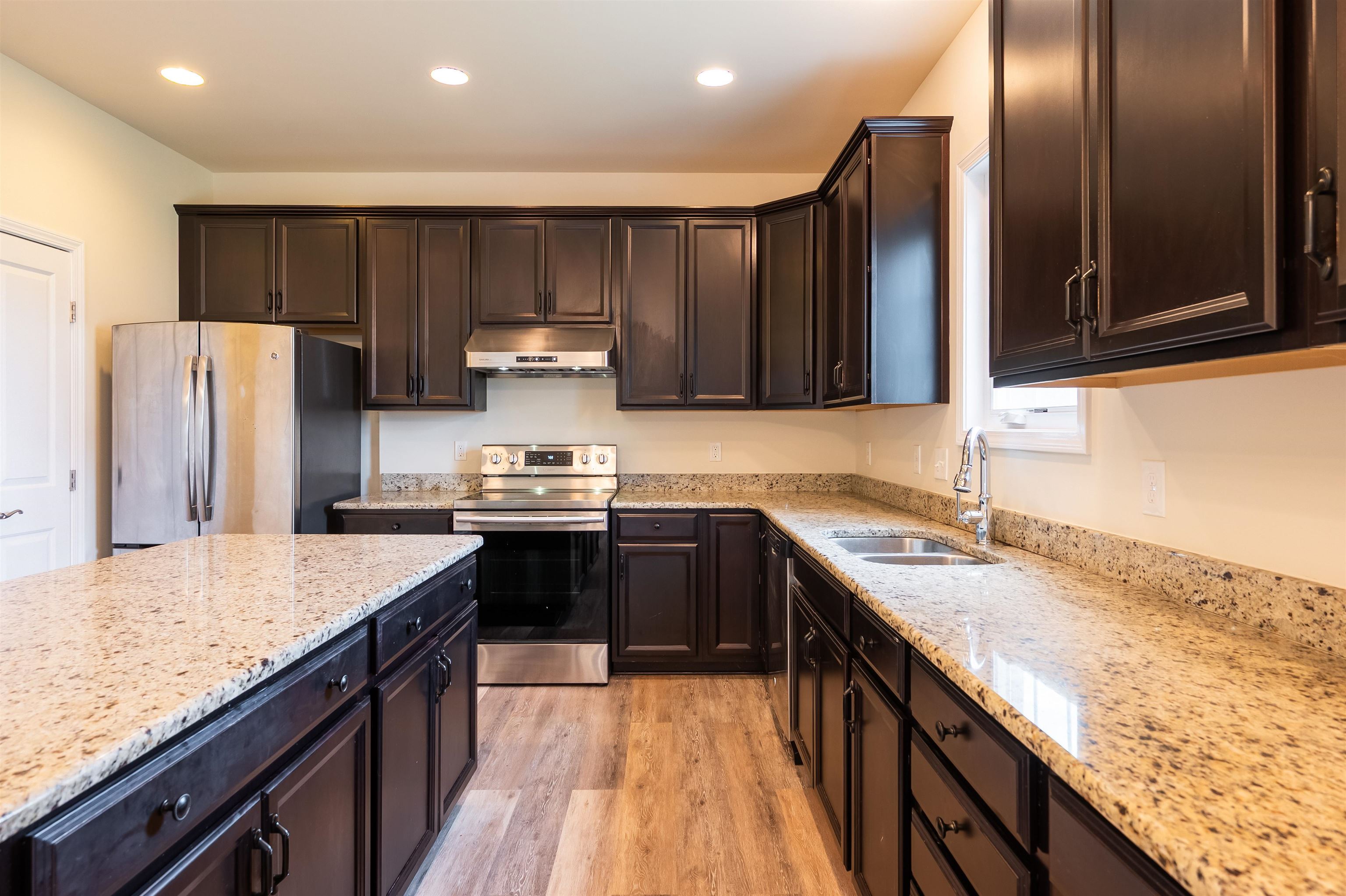 6509 TEETH OF THE DOG Drive