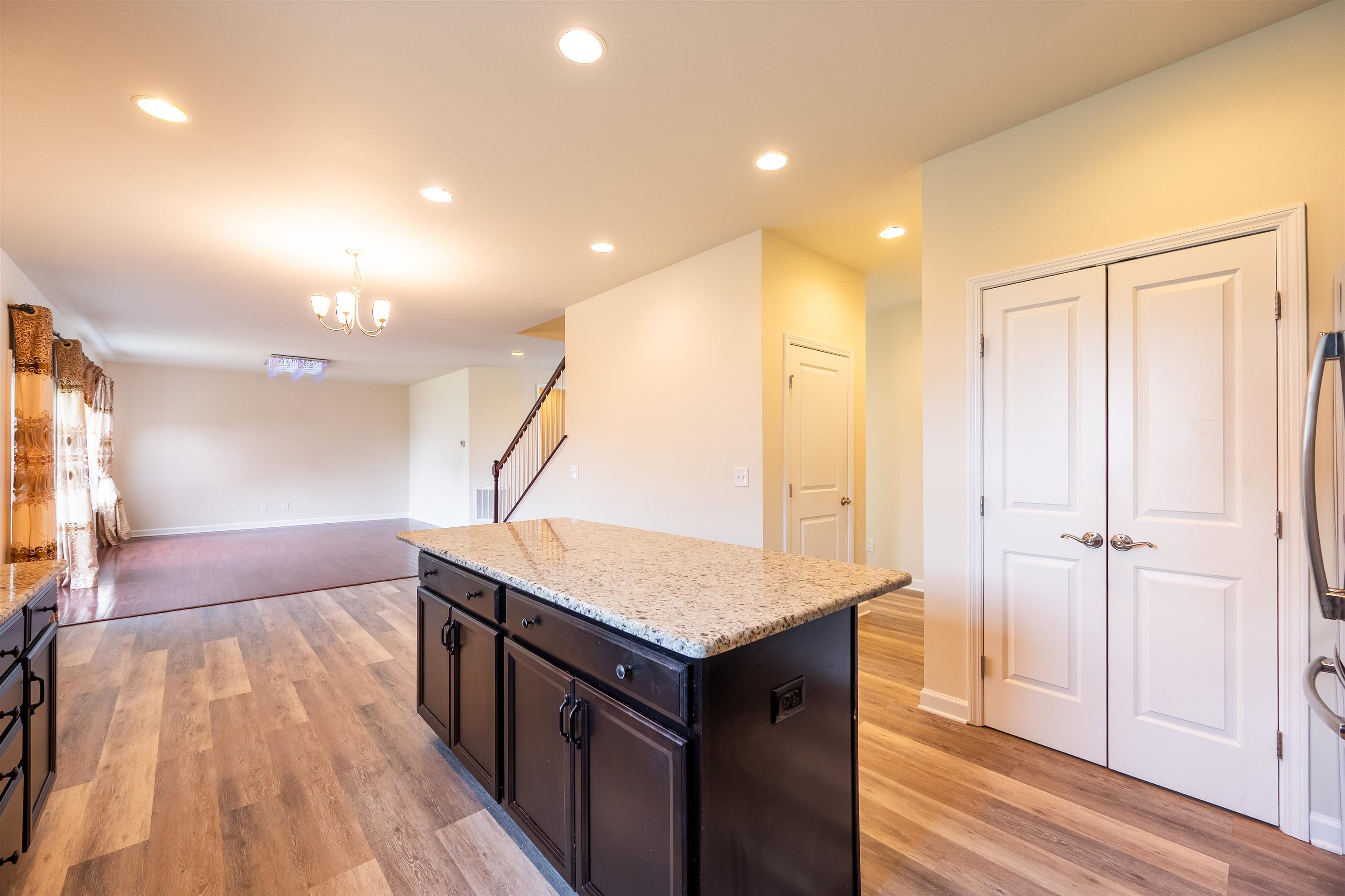 6509 TEETH OF THE DOG Drive