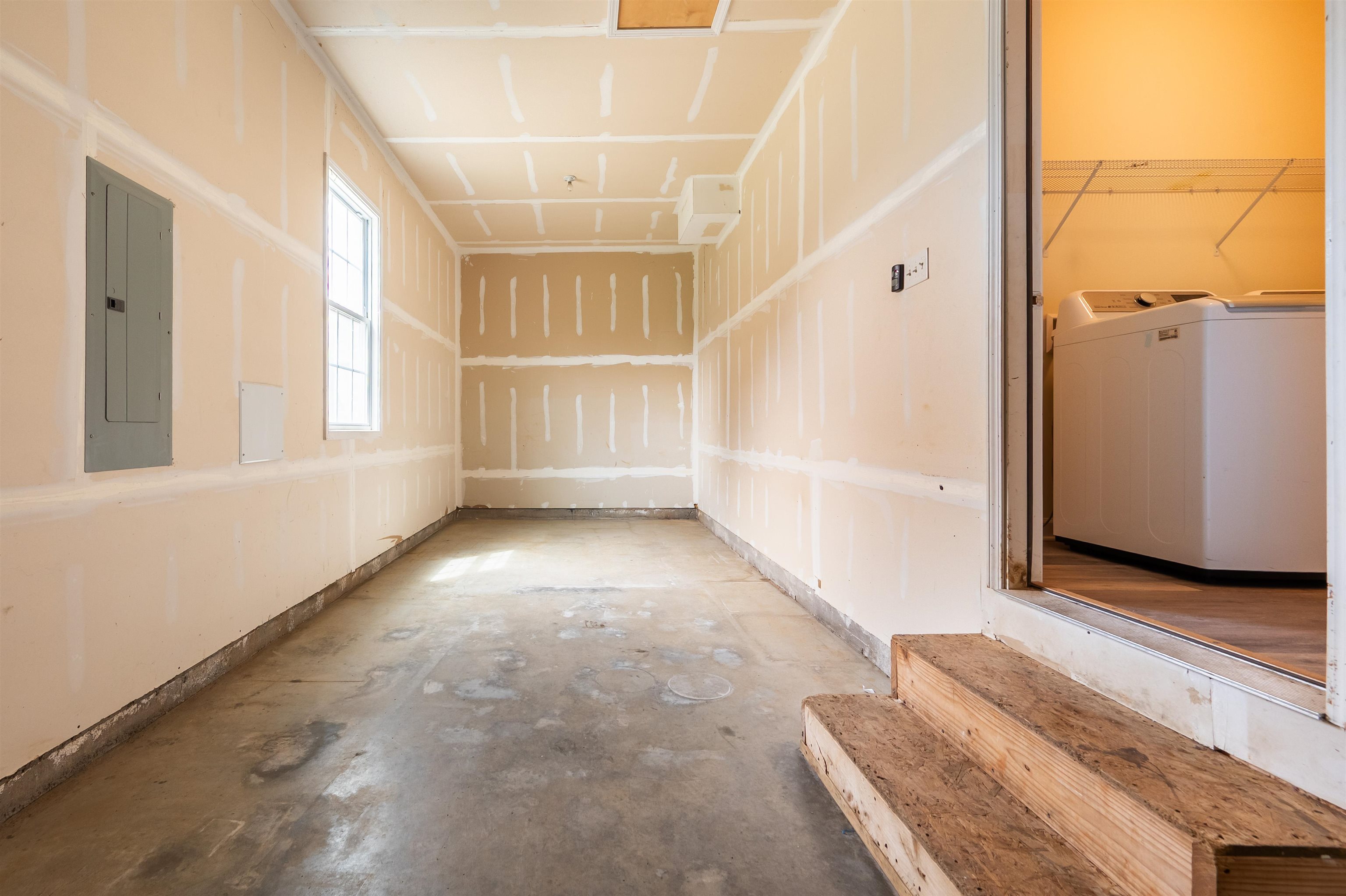 6509 TEETH OF THE DOG Drive