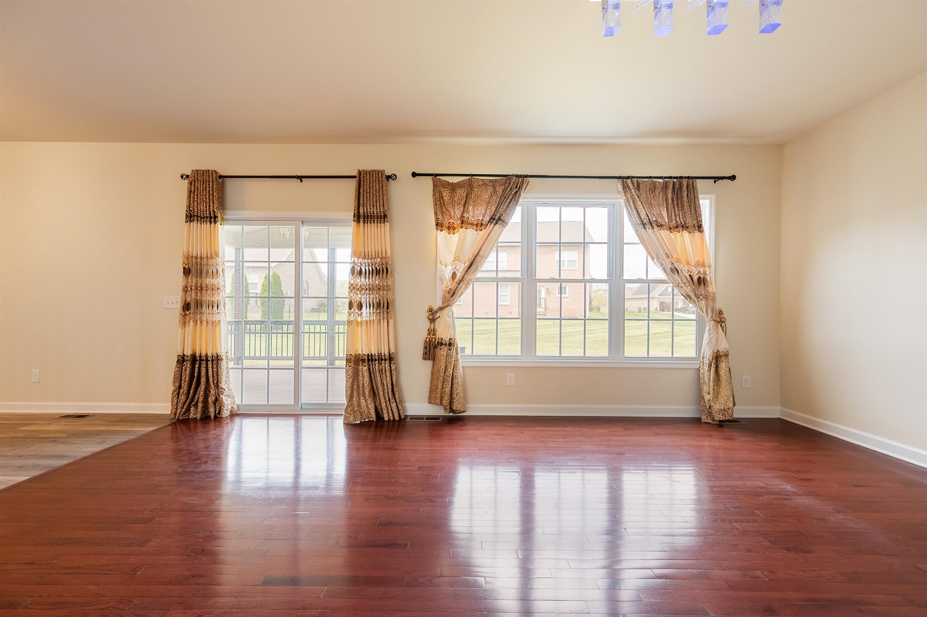 6509 TEETH OF THE DOG Drive