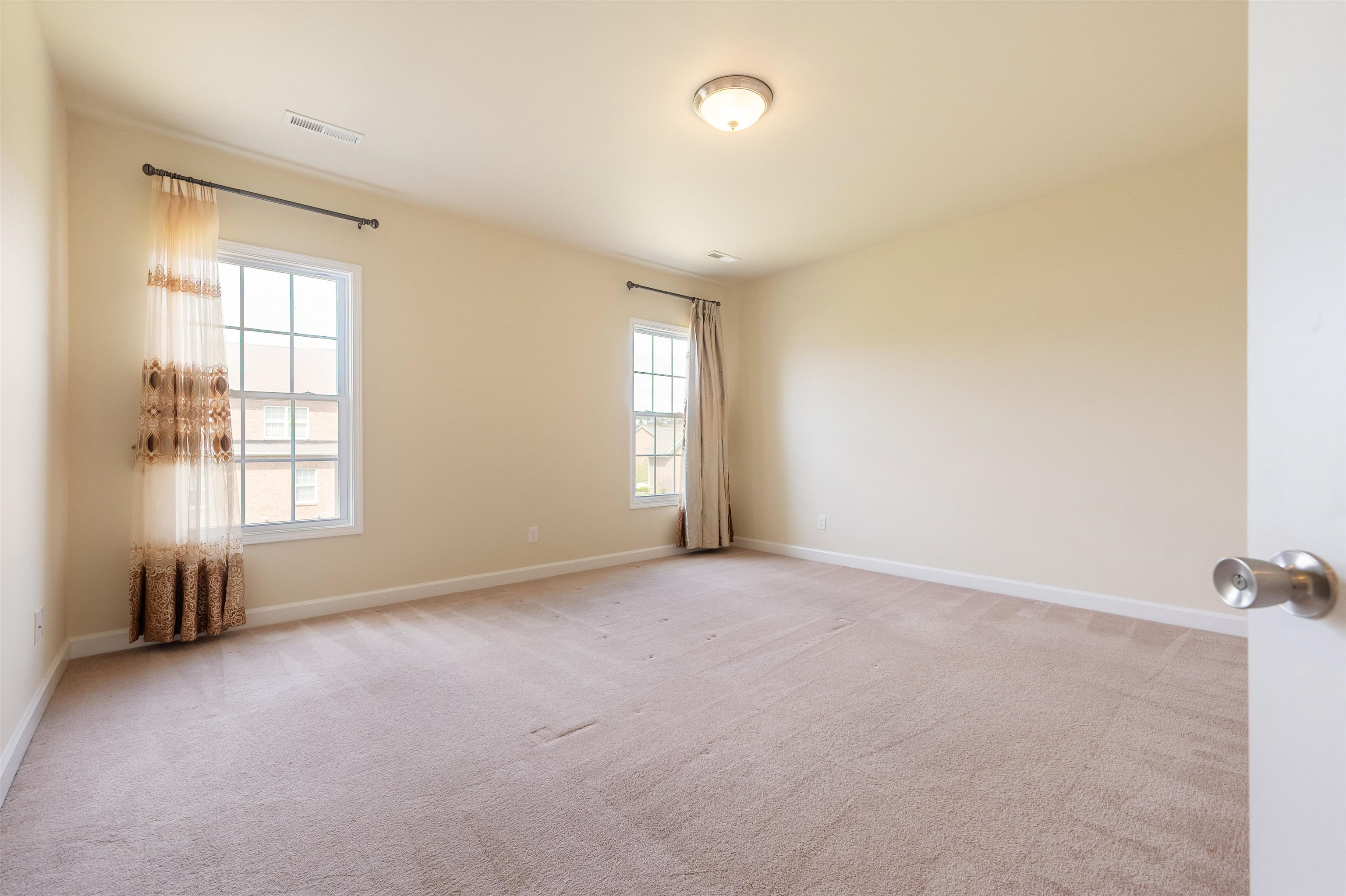 6509 TEETH OF THE DOG Drive