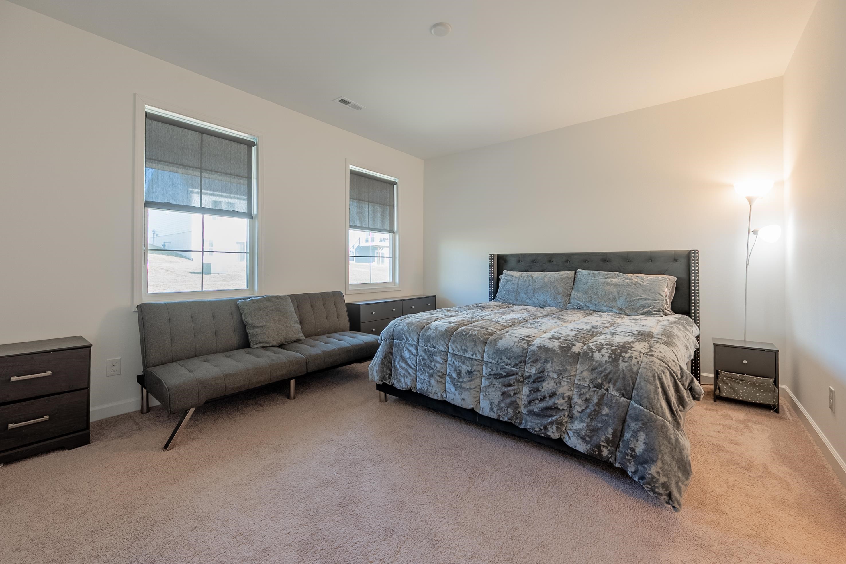 5006 Forsythia Place