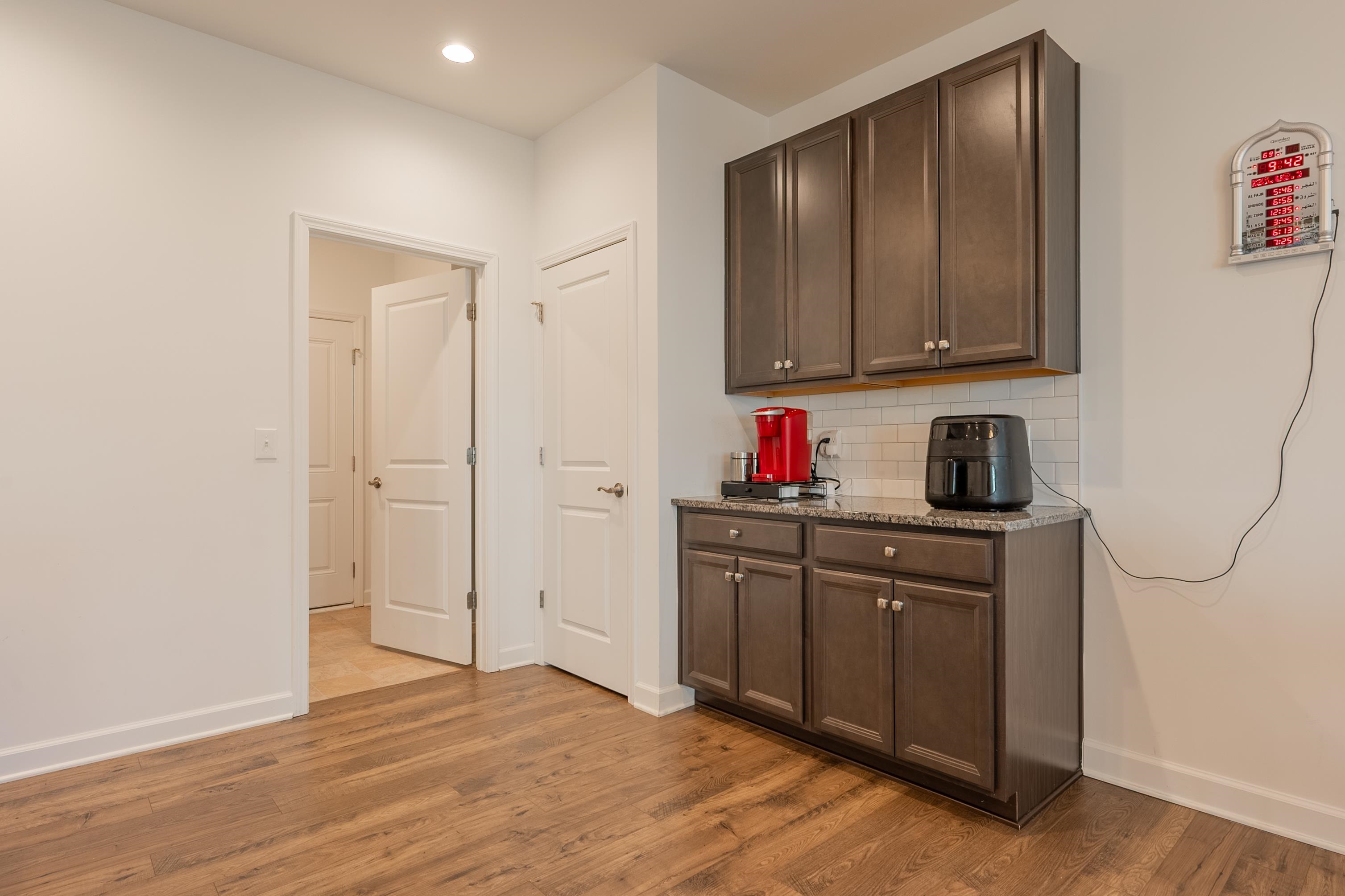 5006 Forsythia Place