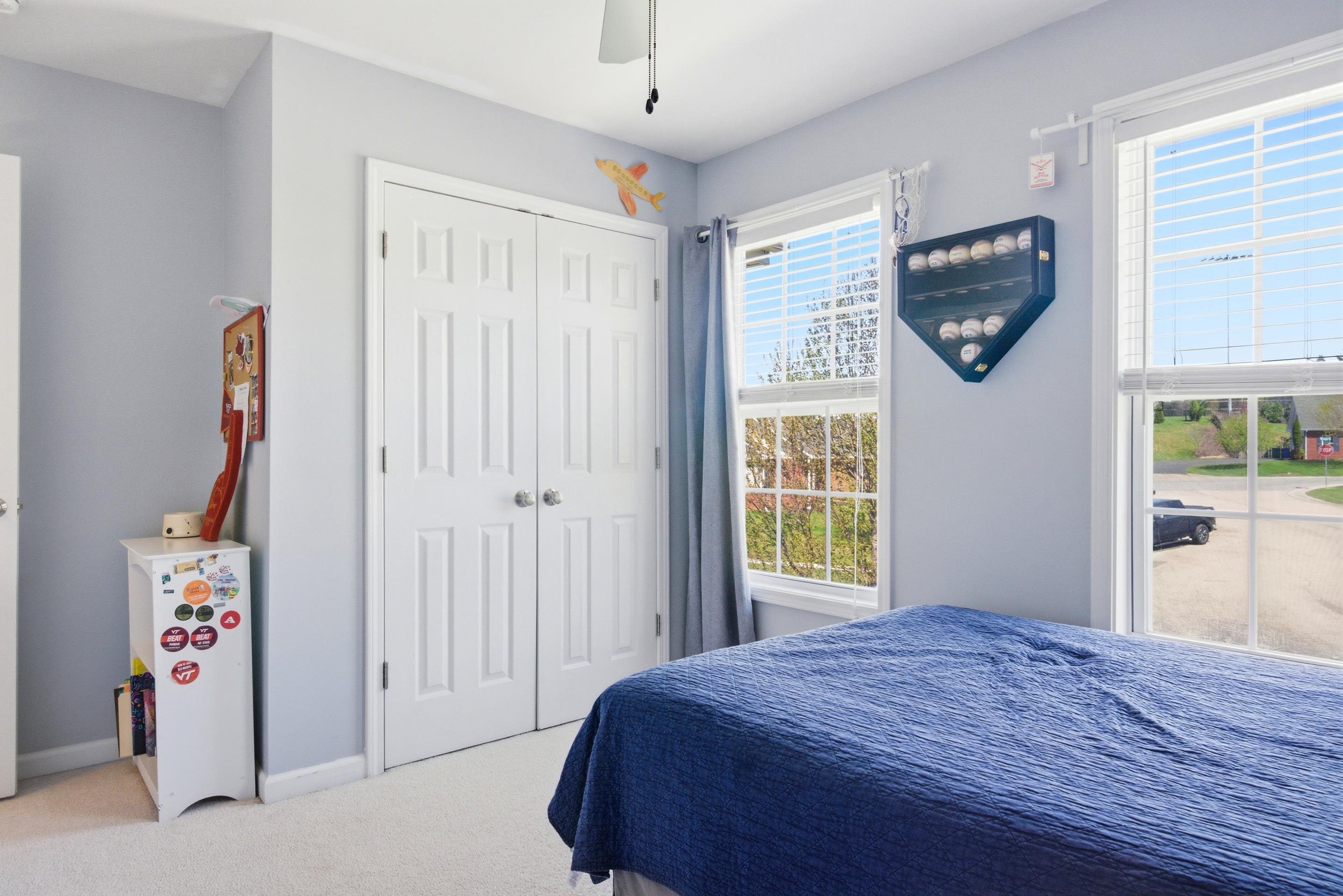 5 King Charles Court NW