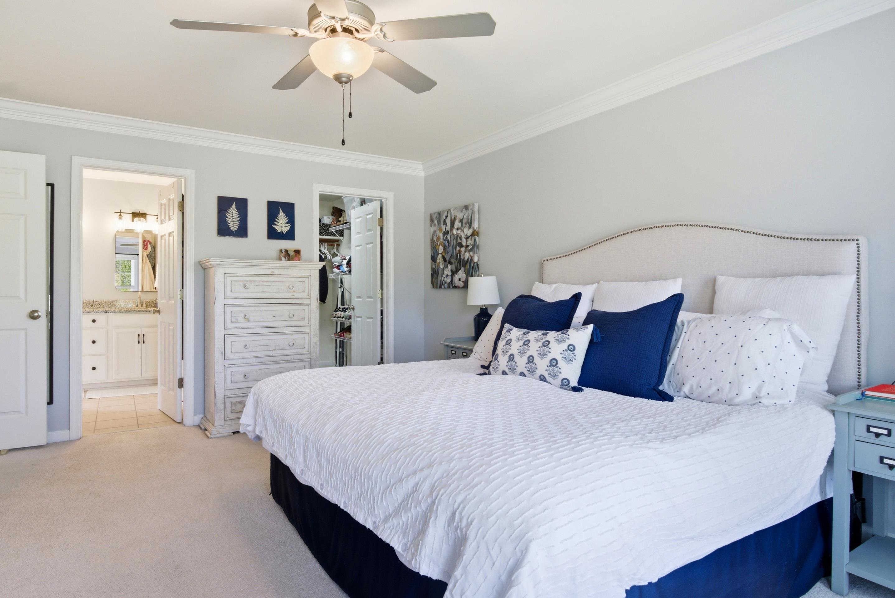 5 King Charles Court NW