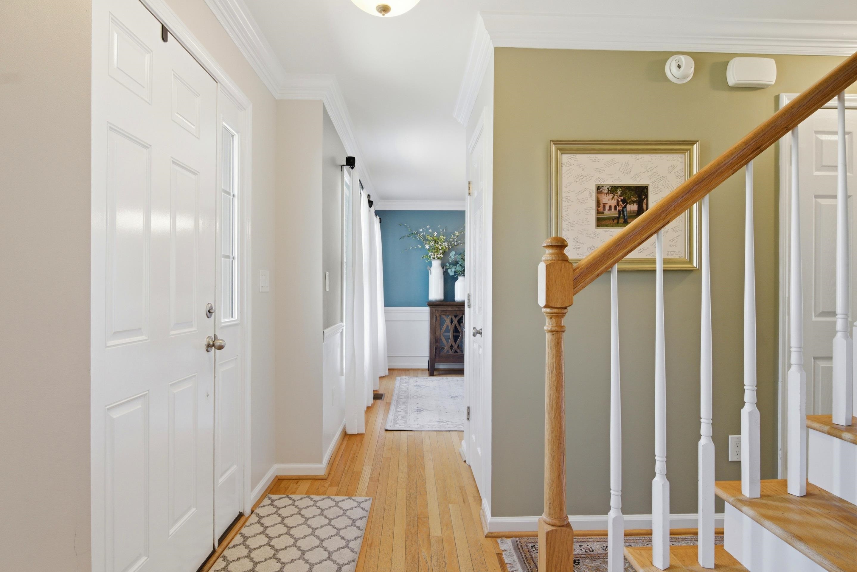 5 King Charles Court NW
