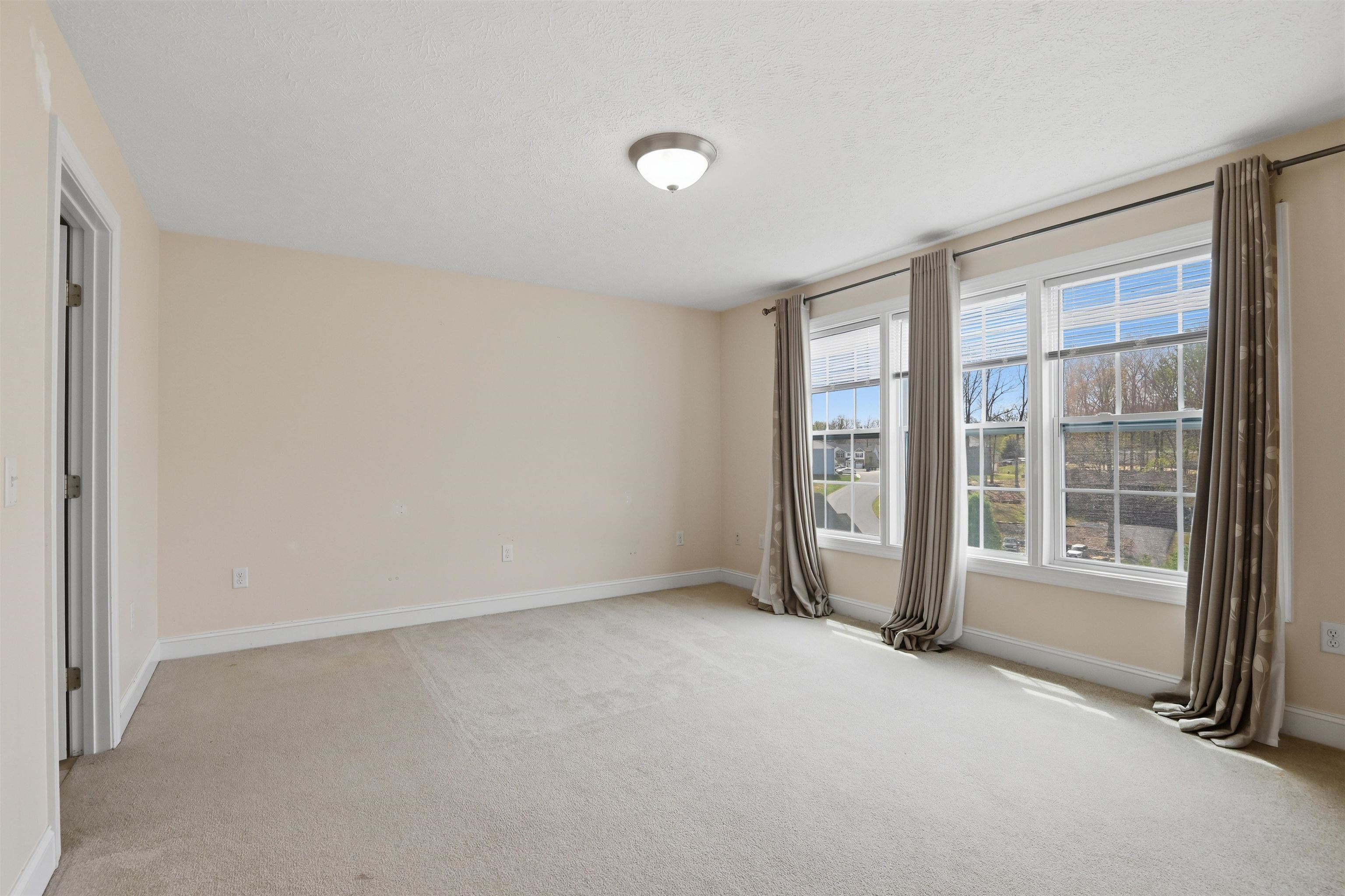 1410 SHERWOOD Drive