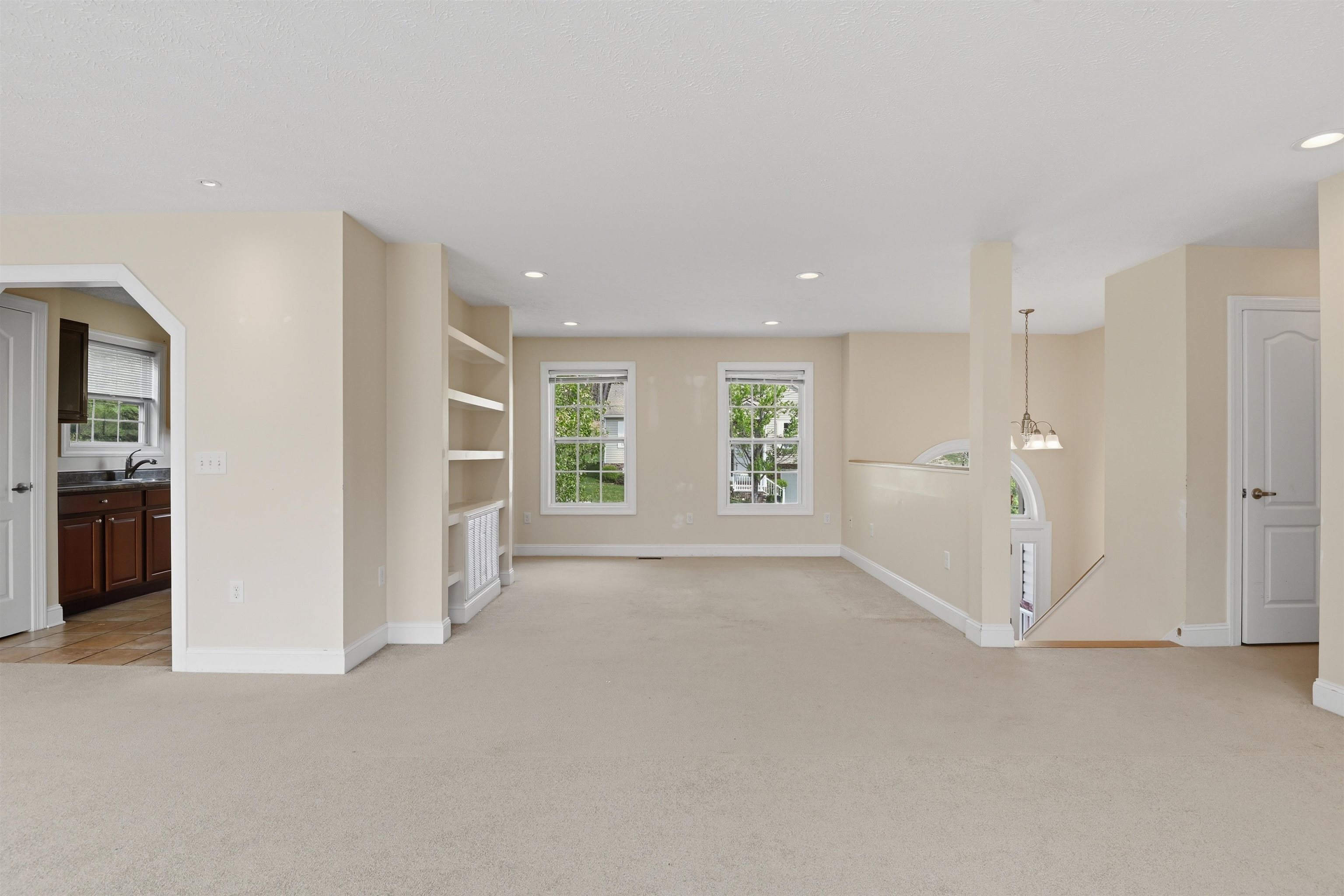 1410 SHERWOOD Drive