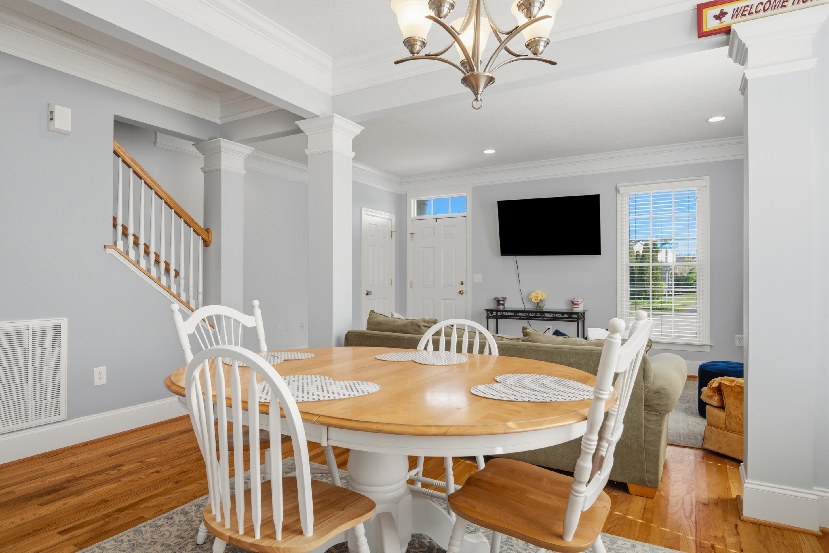 1701 TRILLIUM Lane