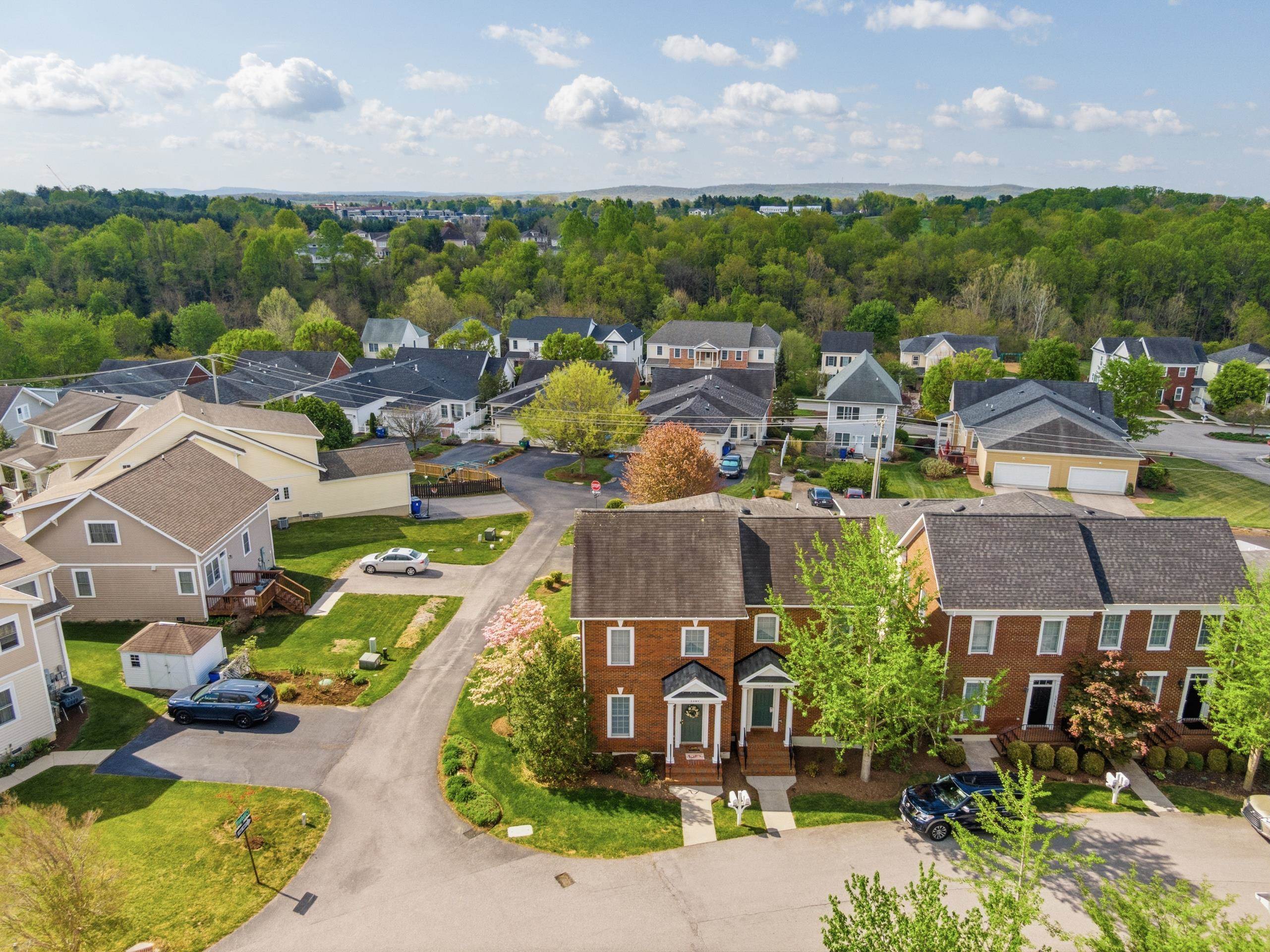 1701 TRILLIUM Lane