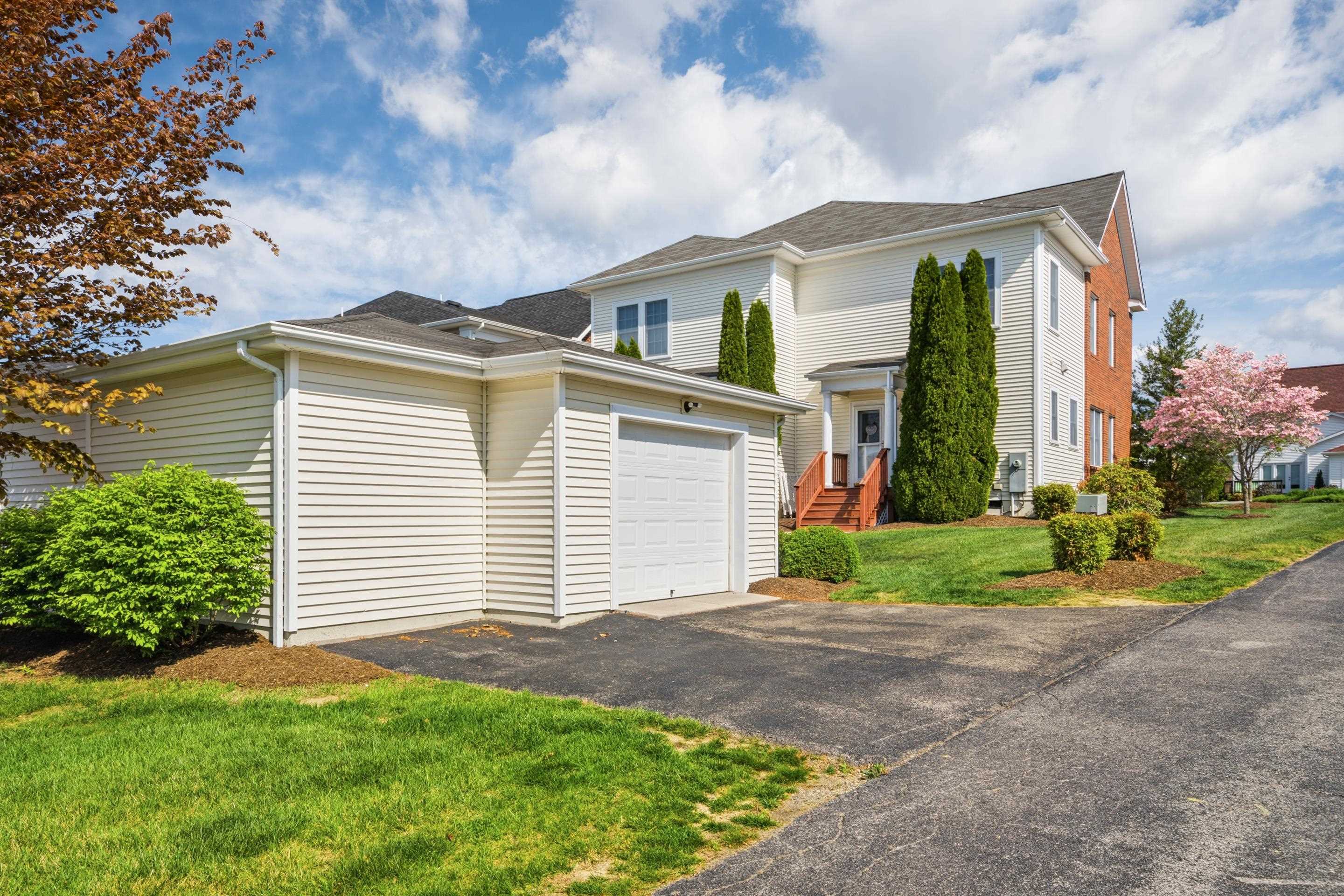 1701 TRILLIUM Lane