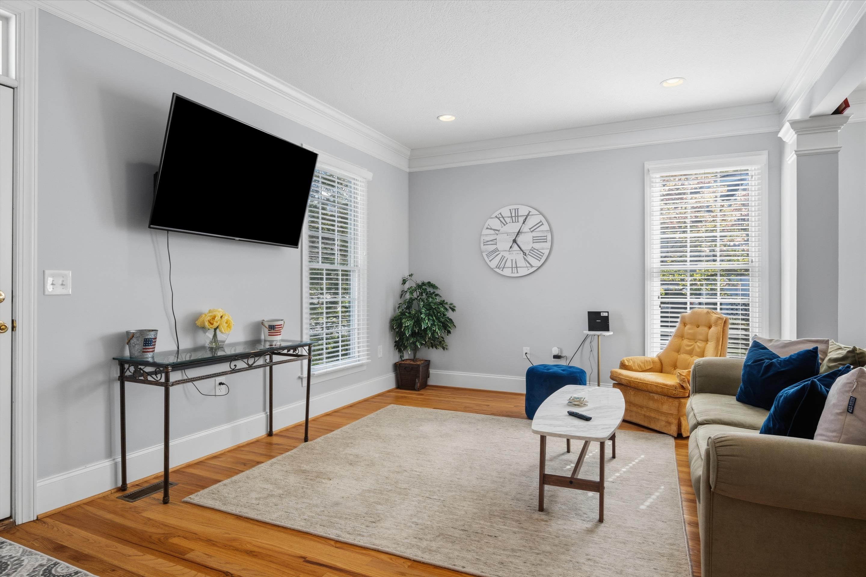 1701 TRILLIUM Lane