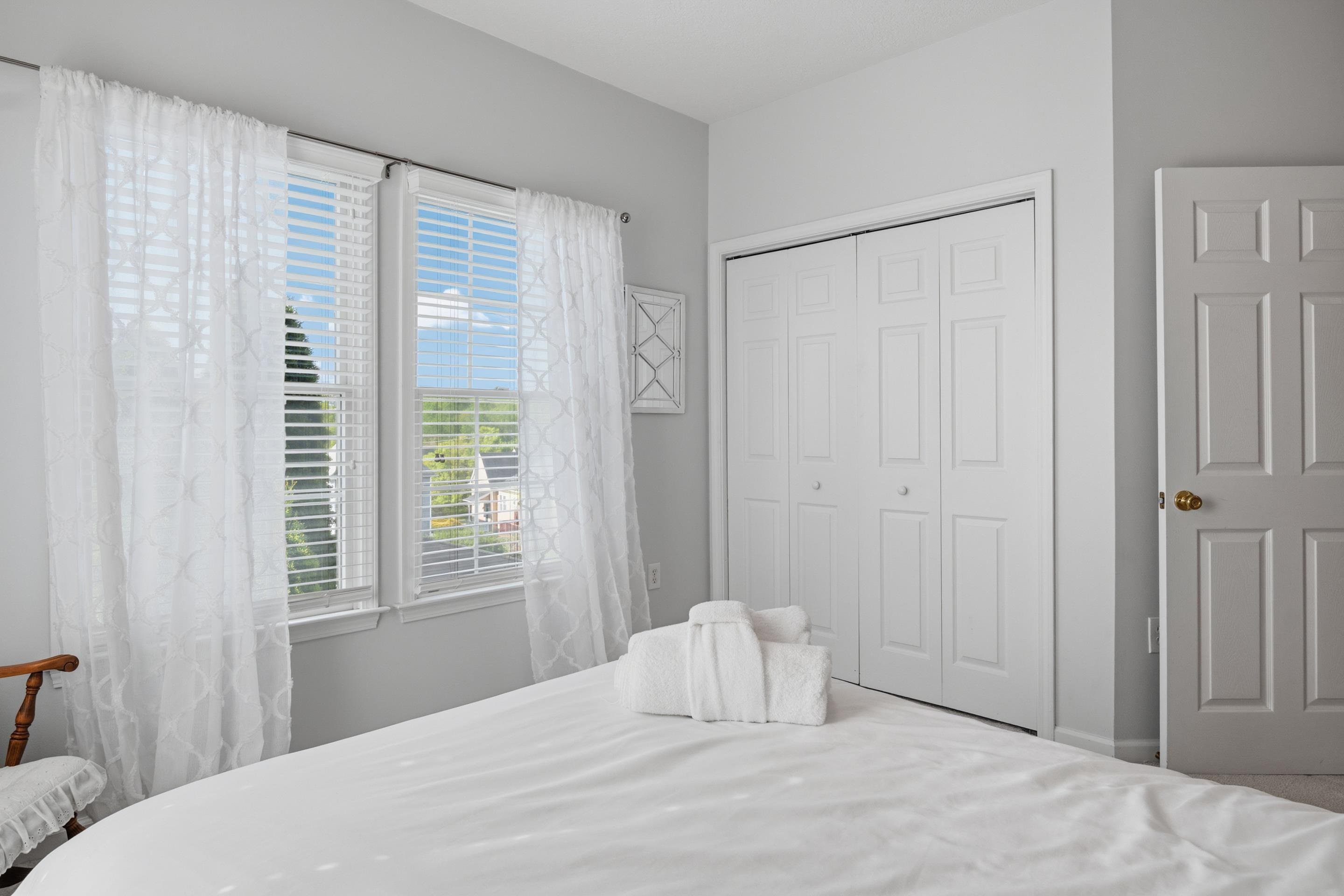 1701 TRILLIUM Lane