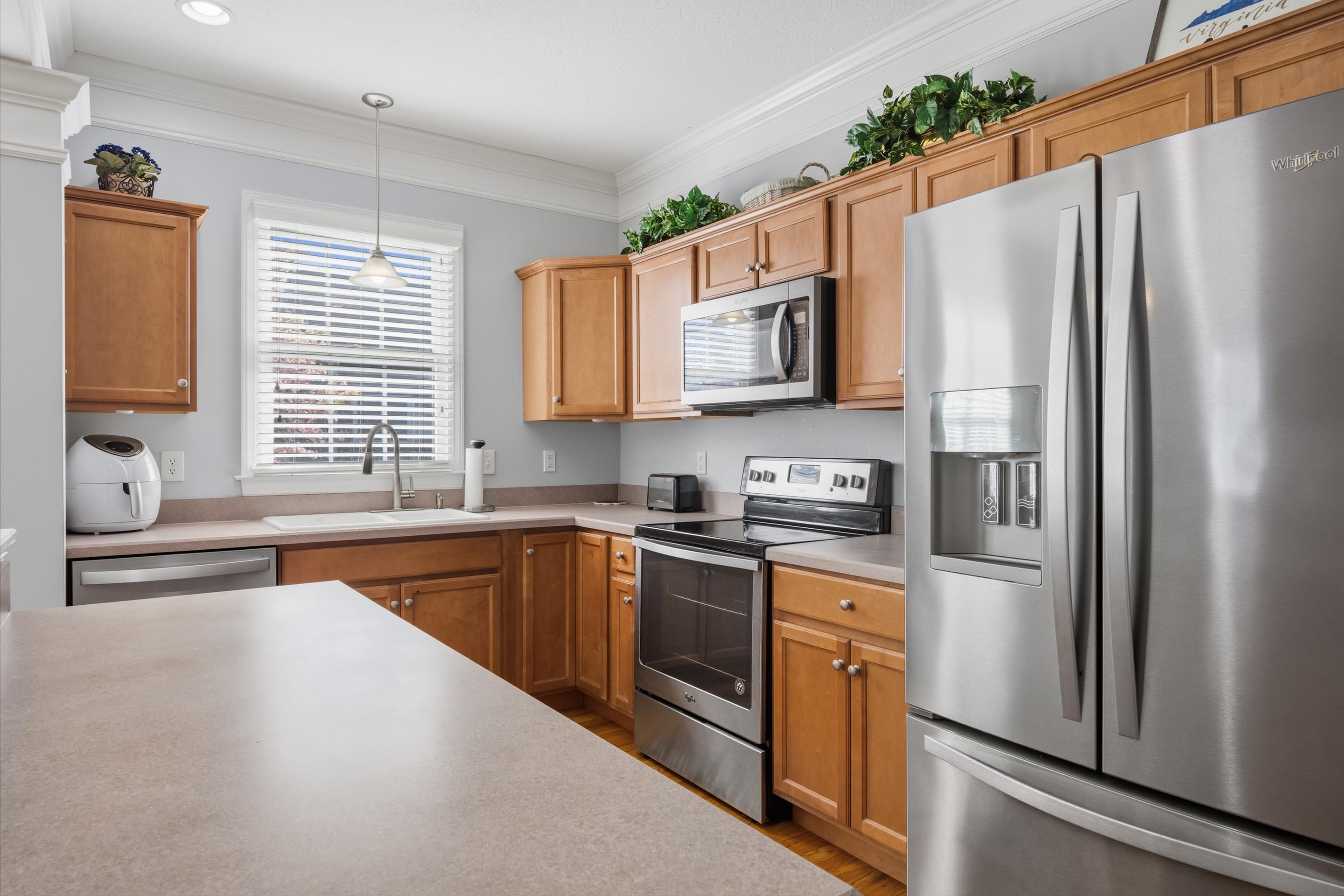 1701 TRILLIUM Lane