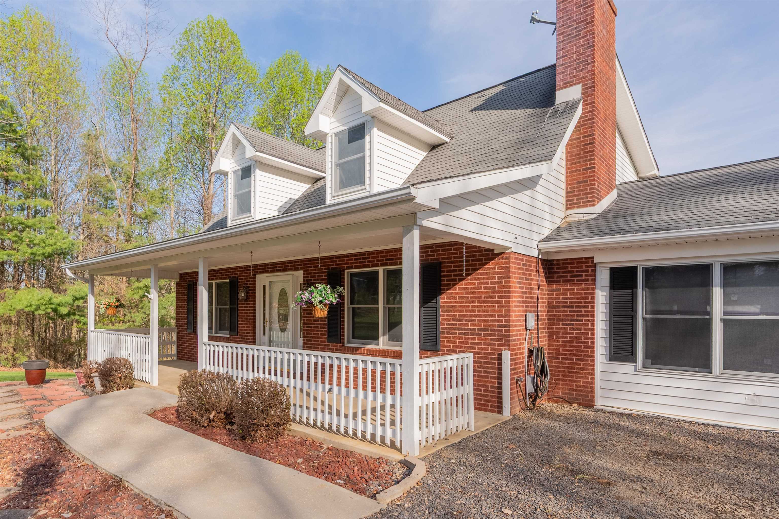 425 Springwillow Drive