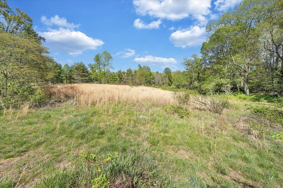 1547 Kings Store Road NE
