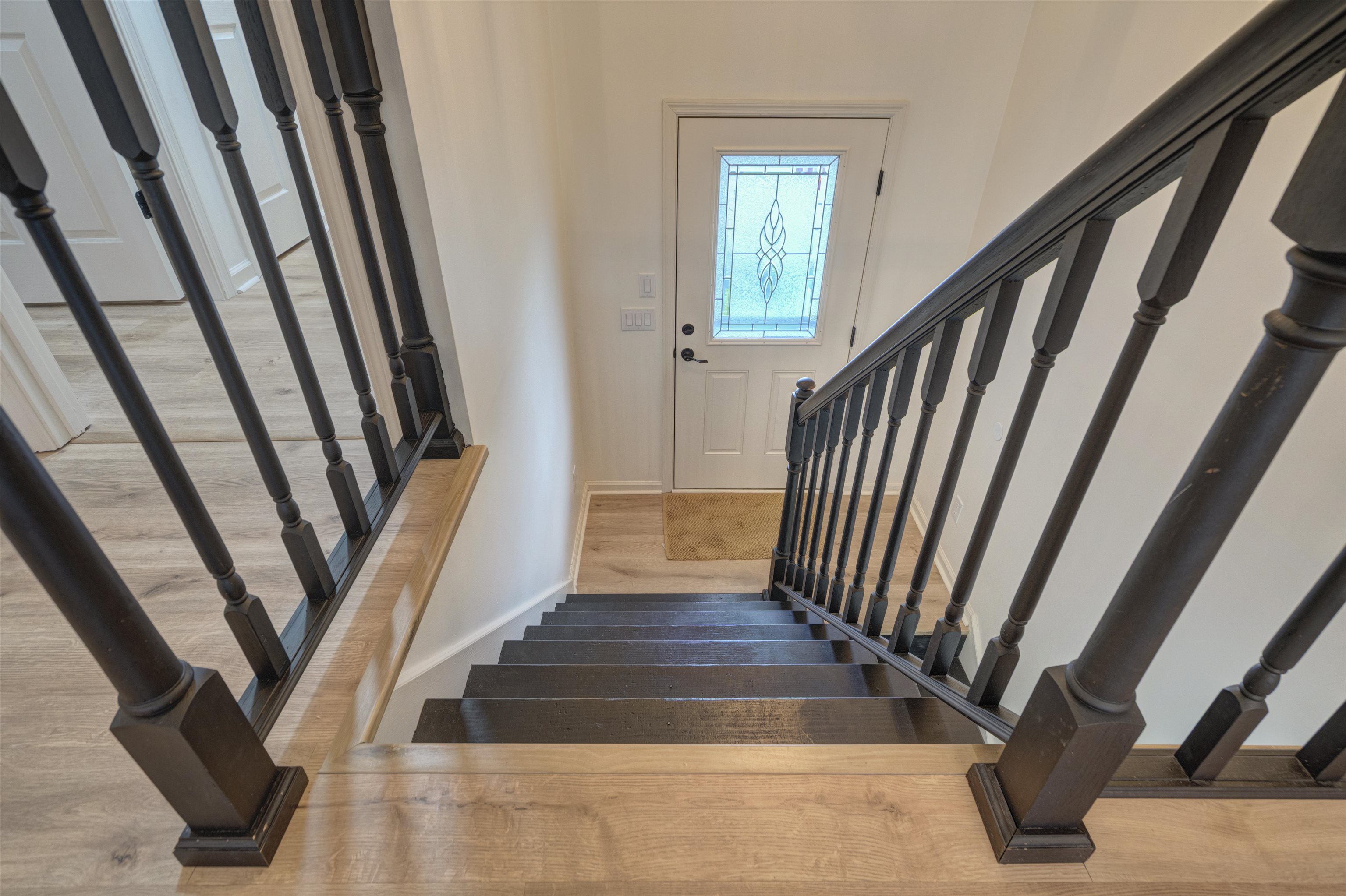 208 GLEN VIEW Lane
