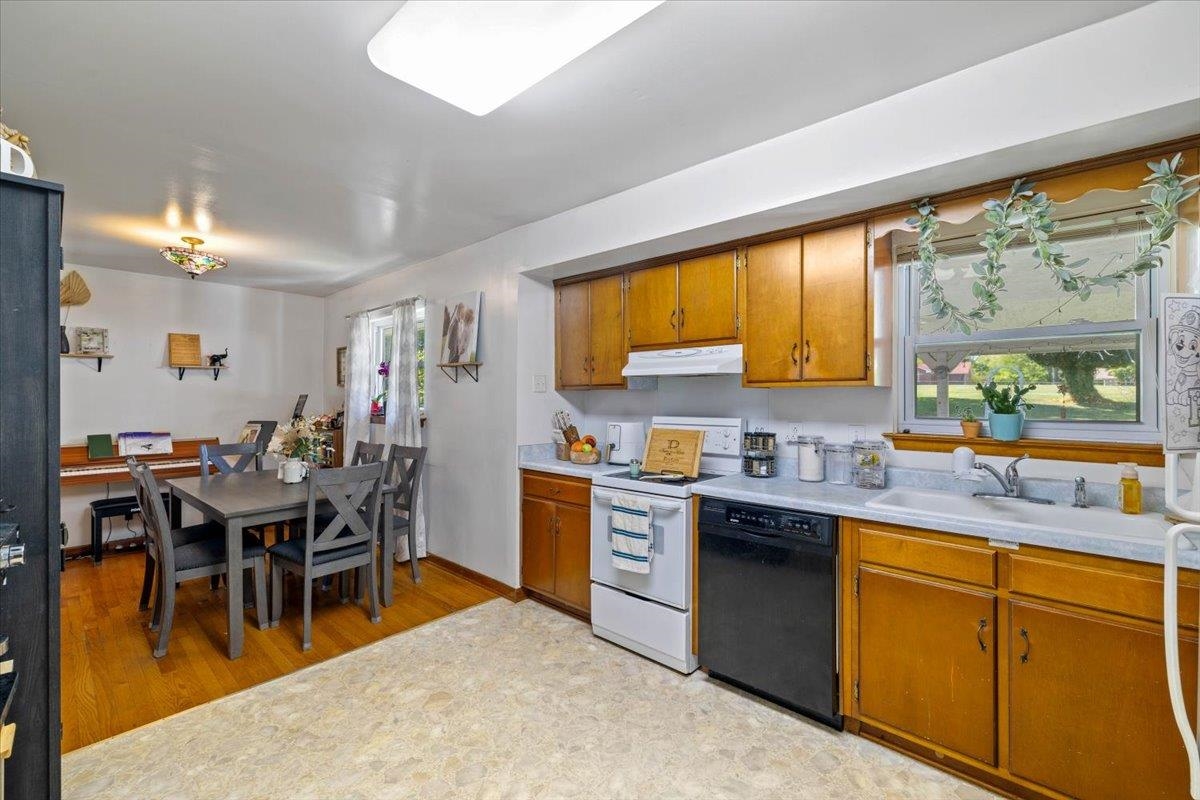 807 Seventh Street