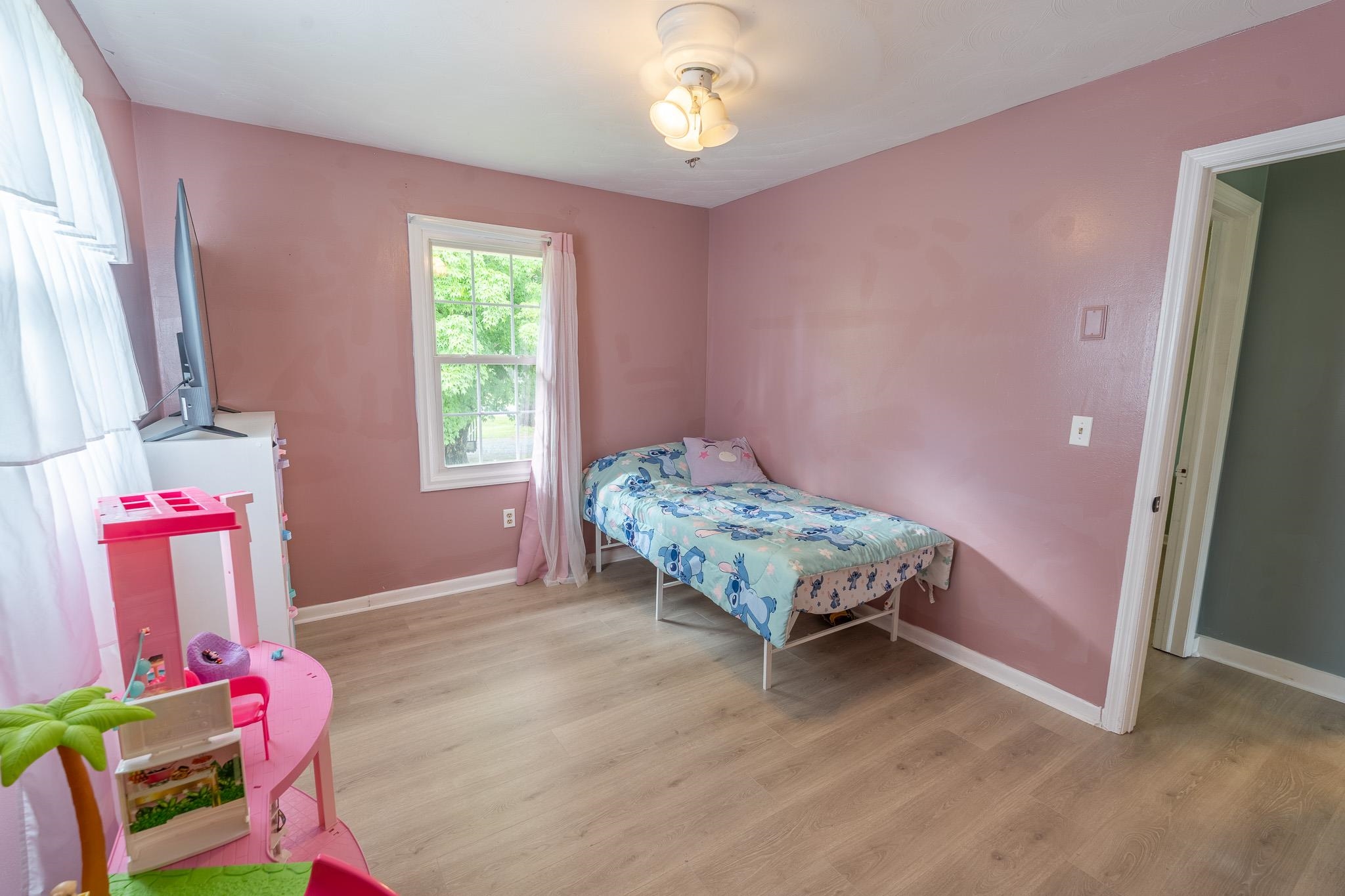 892 Ivanhoe Road