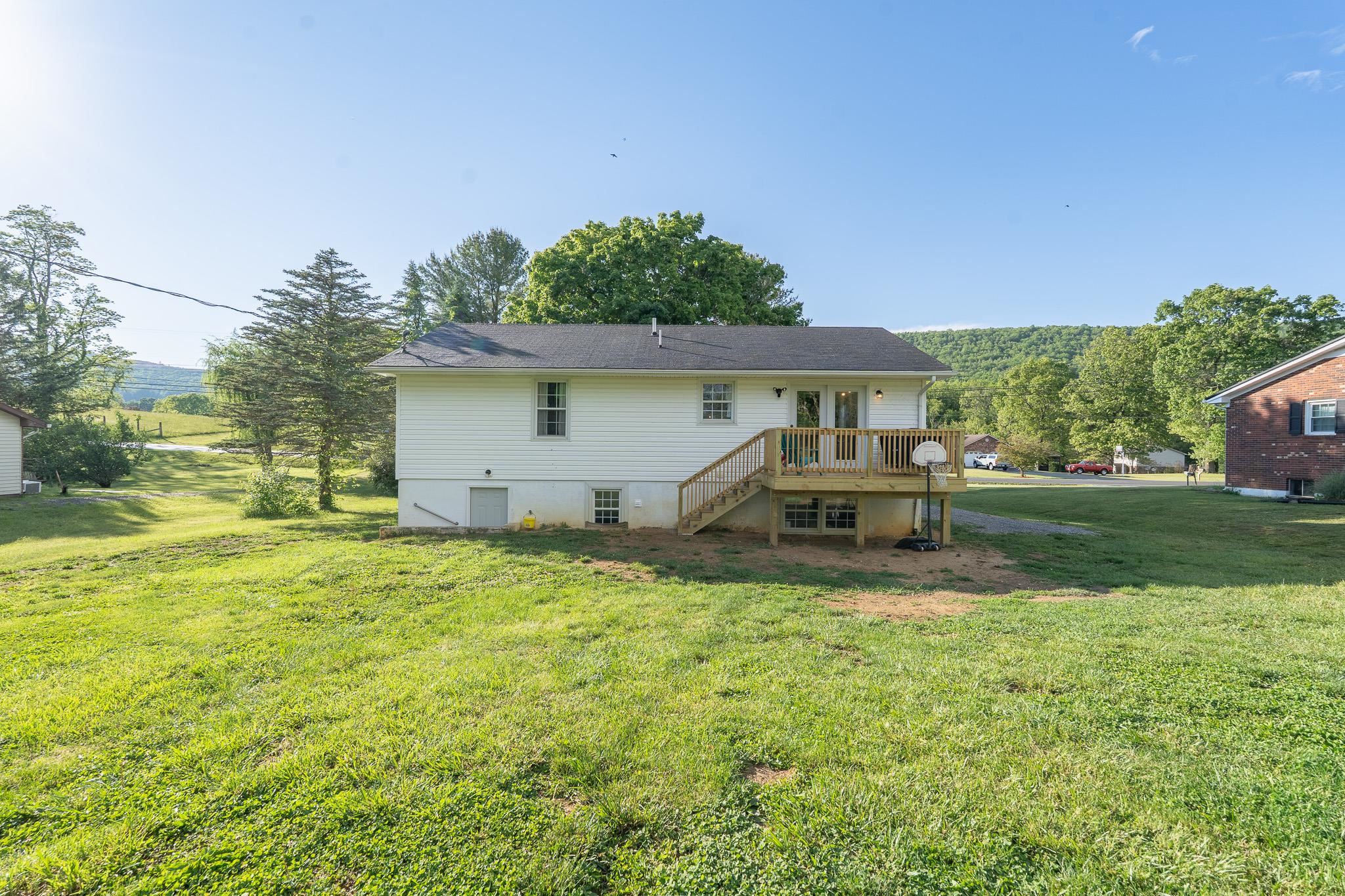 892 Ivanhoe Road
