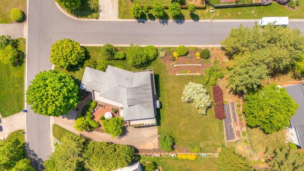 308 SEMINOLE Drive