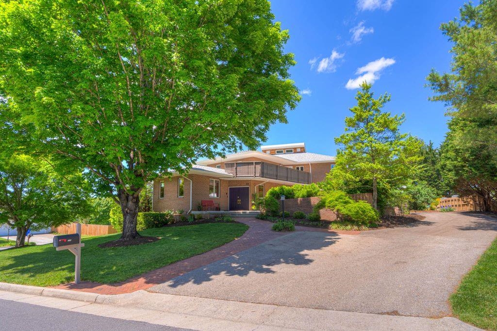 308 SEMINOLE Drive