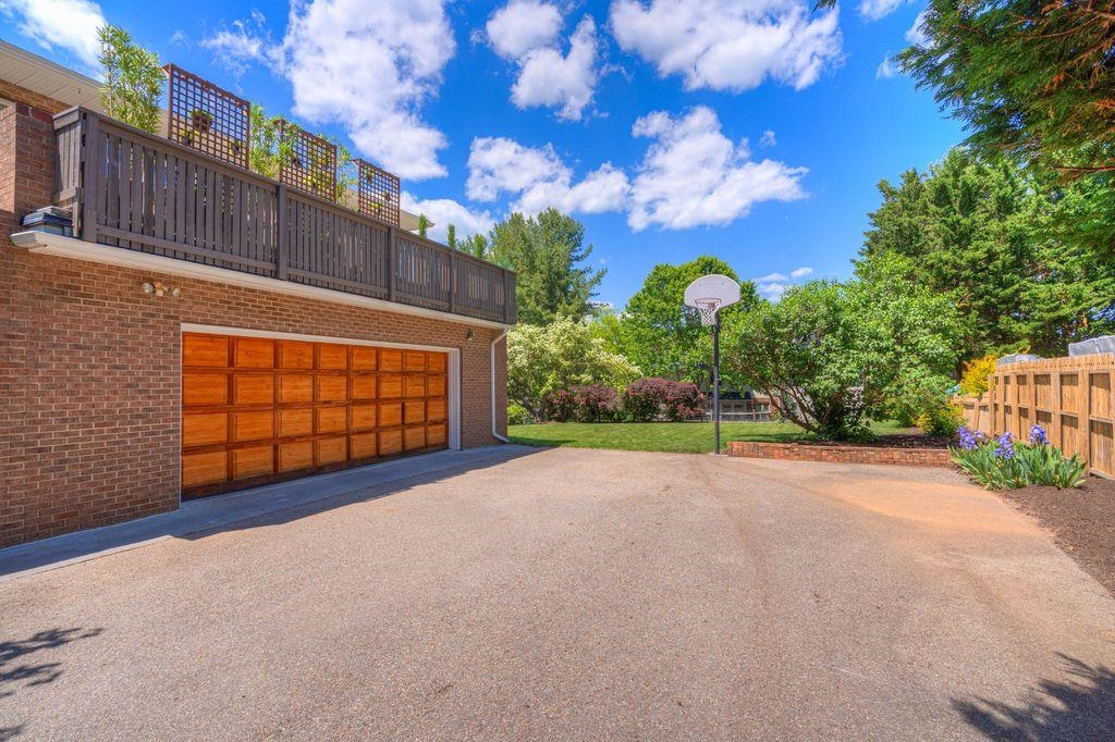 308 SEMINOLE Drive