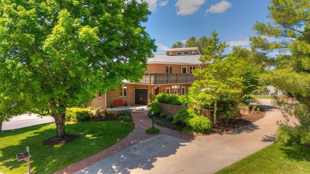 308 SEMINOLE Drive
