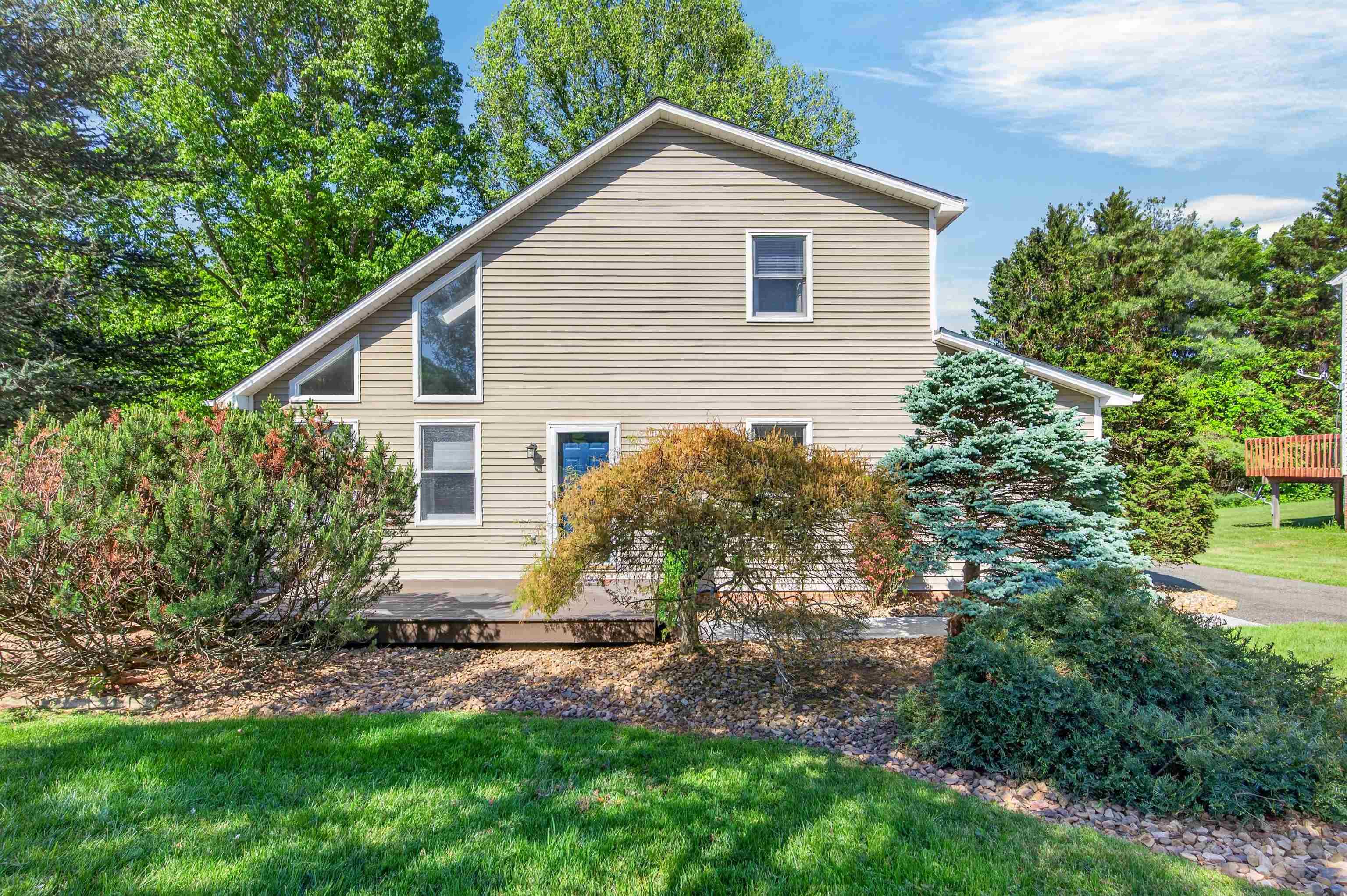 1359 Sandy Circle