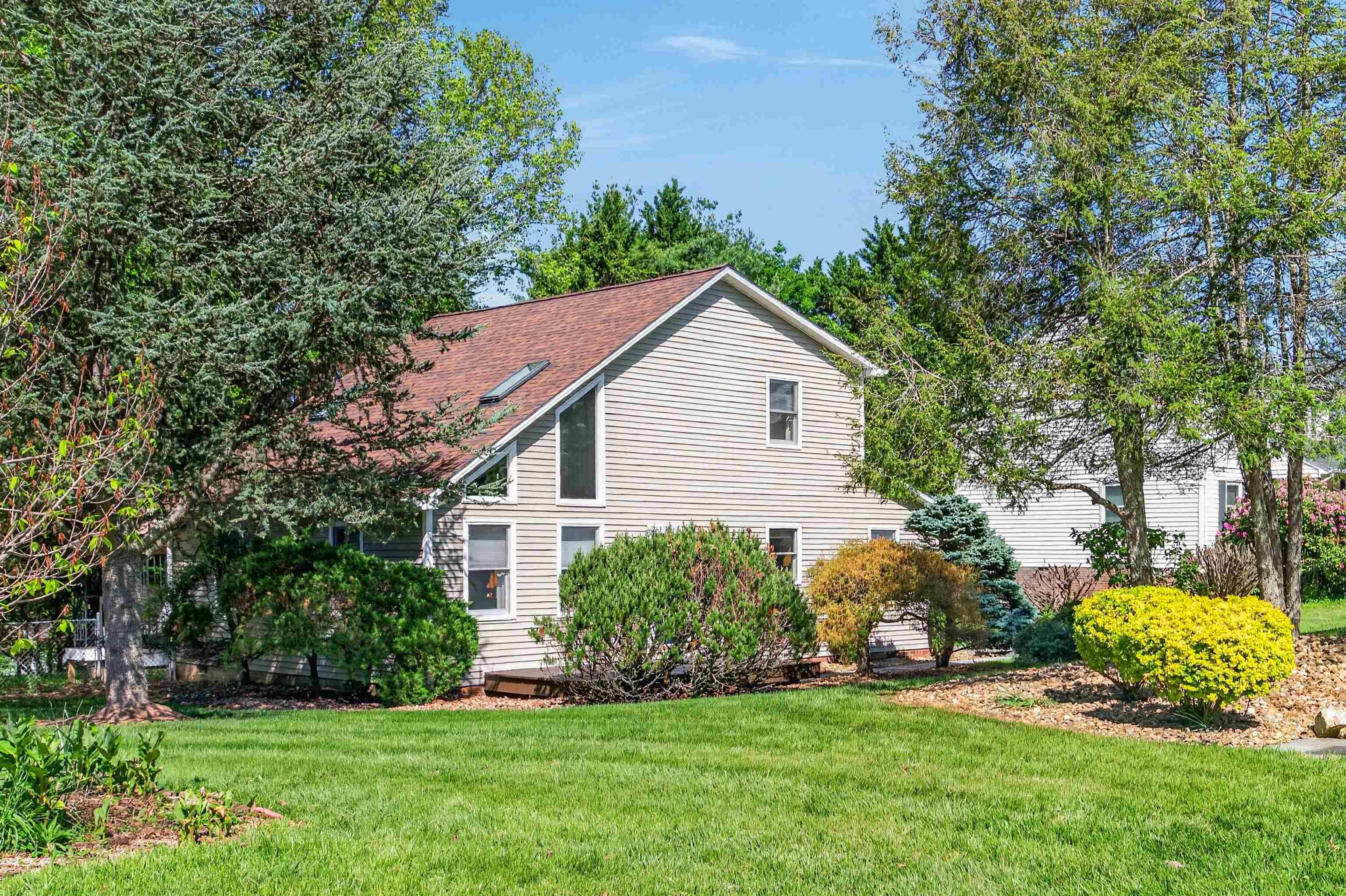 1359 Sandy Circle
