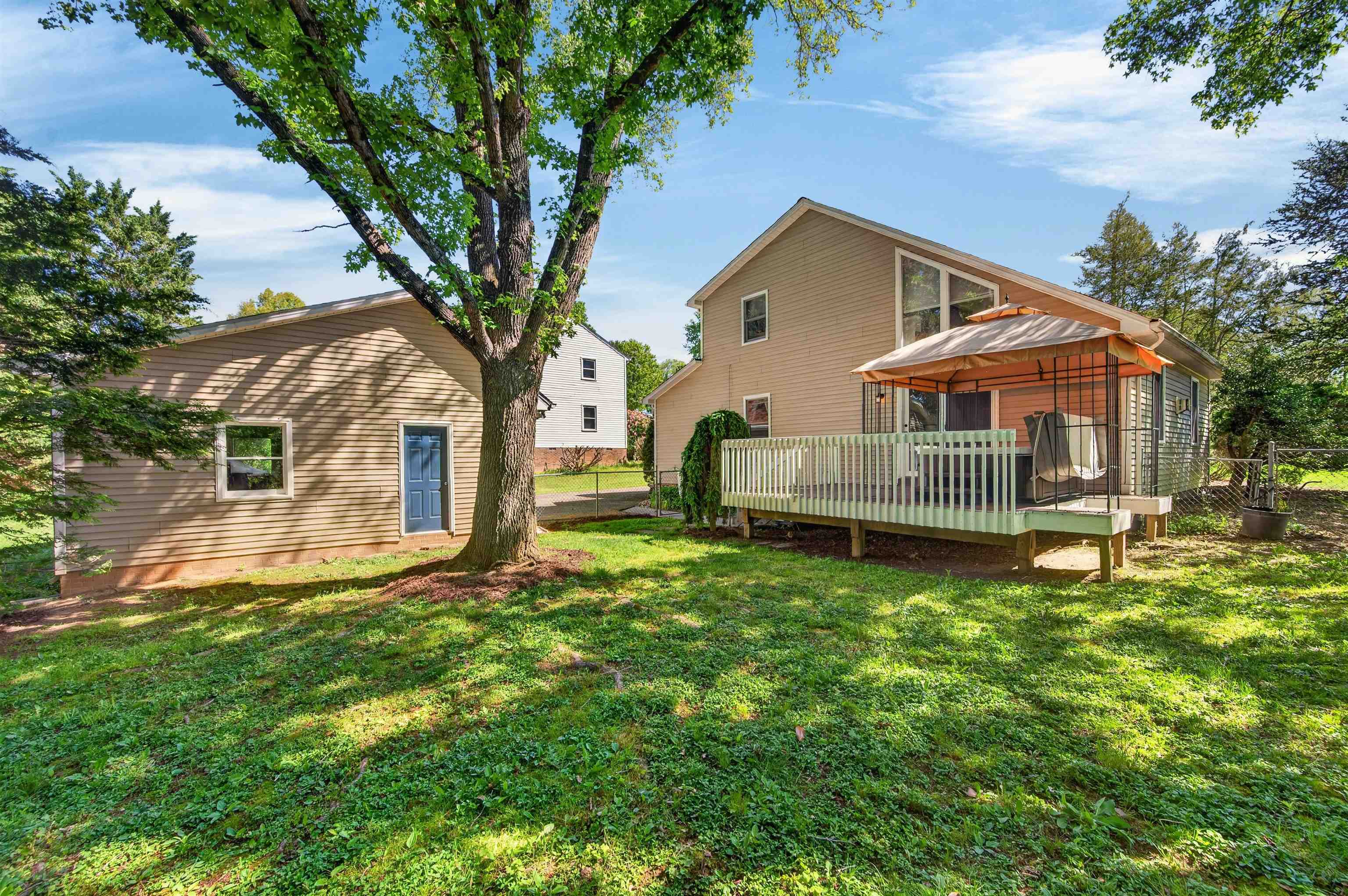 1359 Sandy Circle
