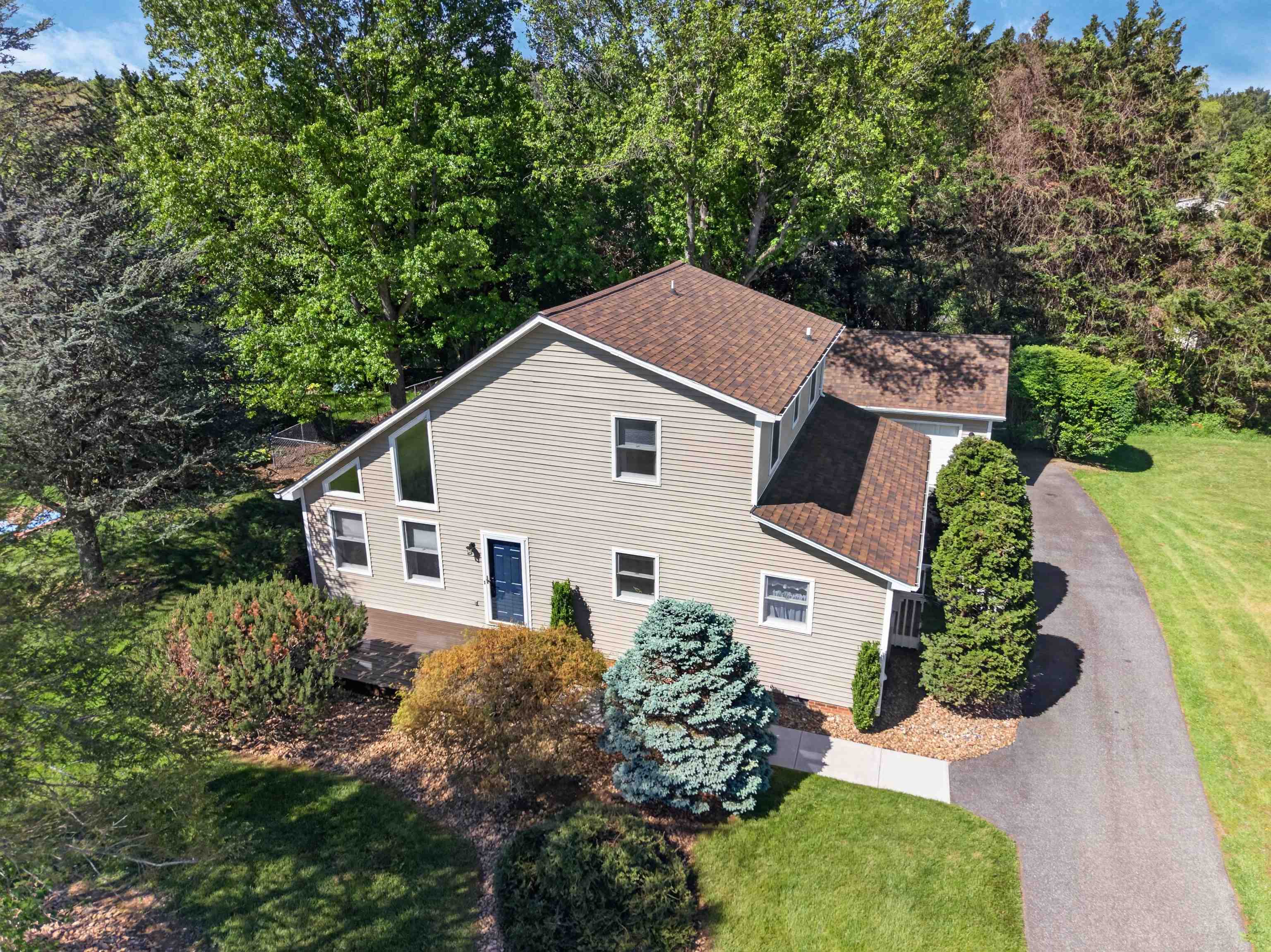 1359 Sandy Circle