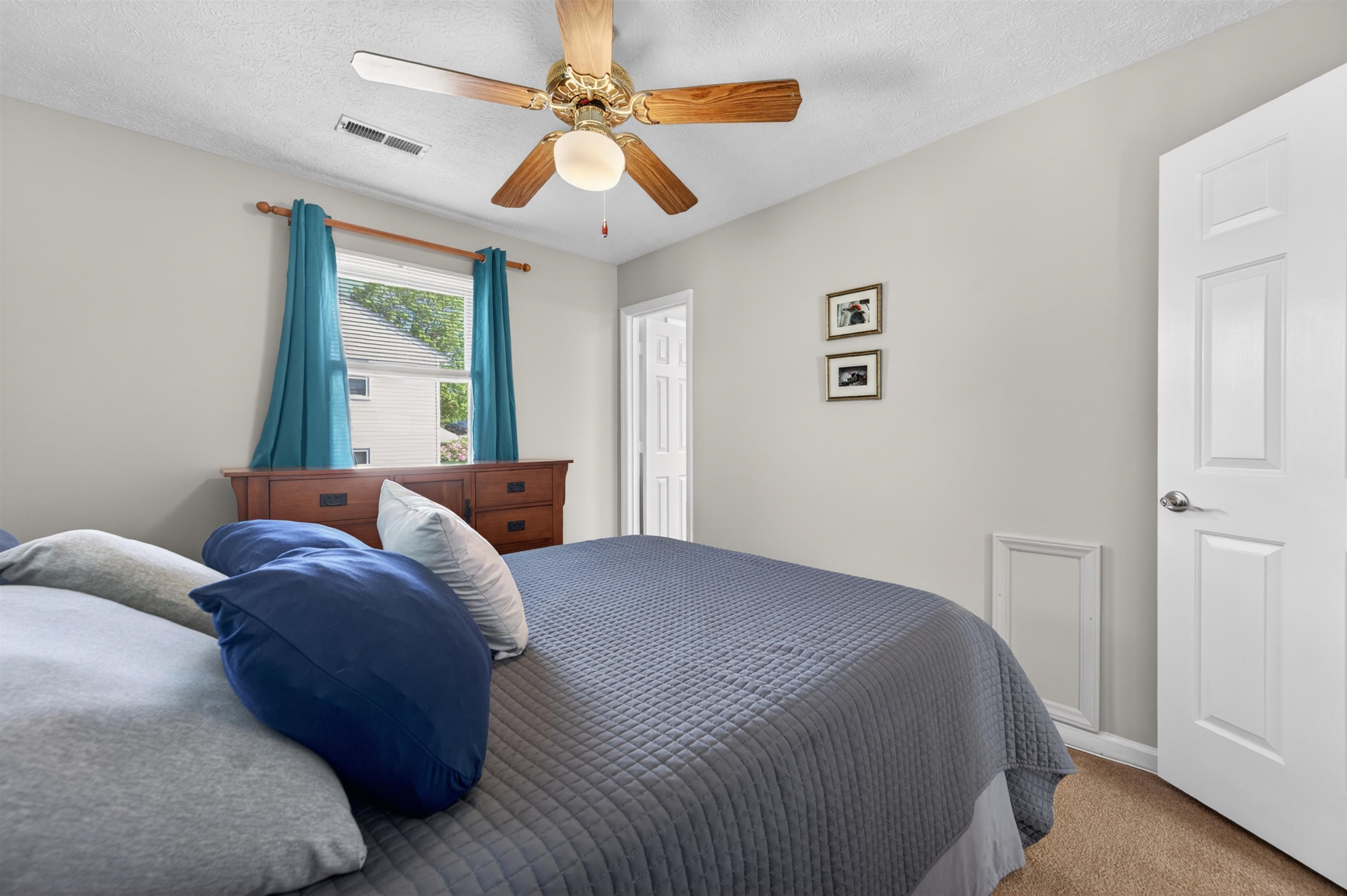 1359 Sandy Circle