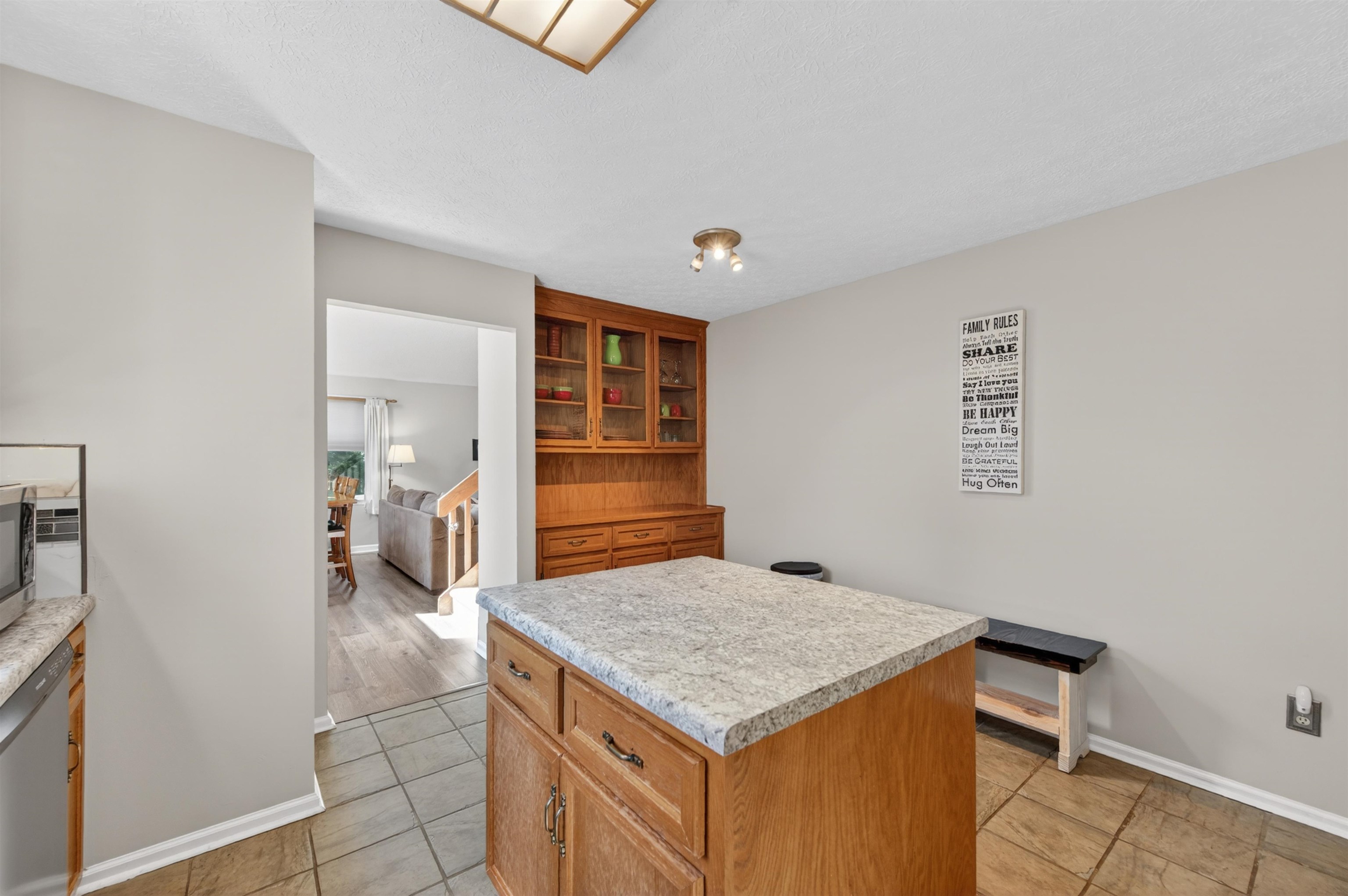 1359 Sandy Circle
