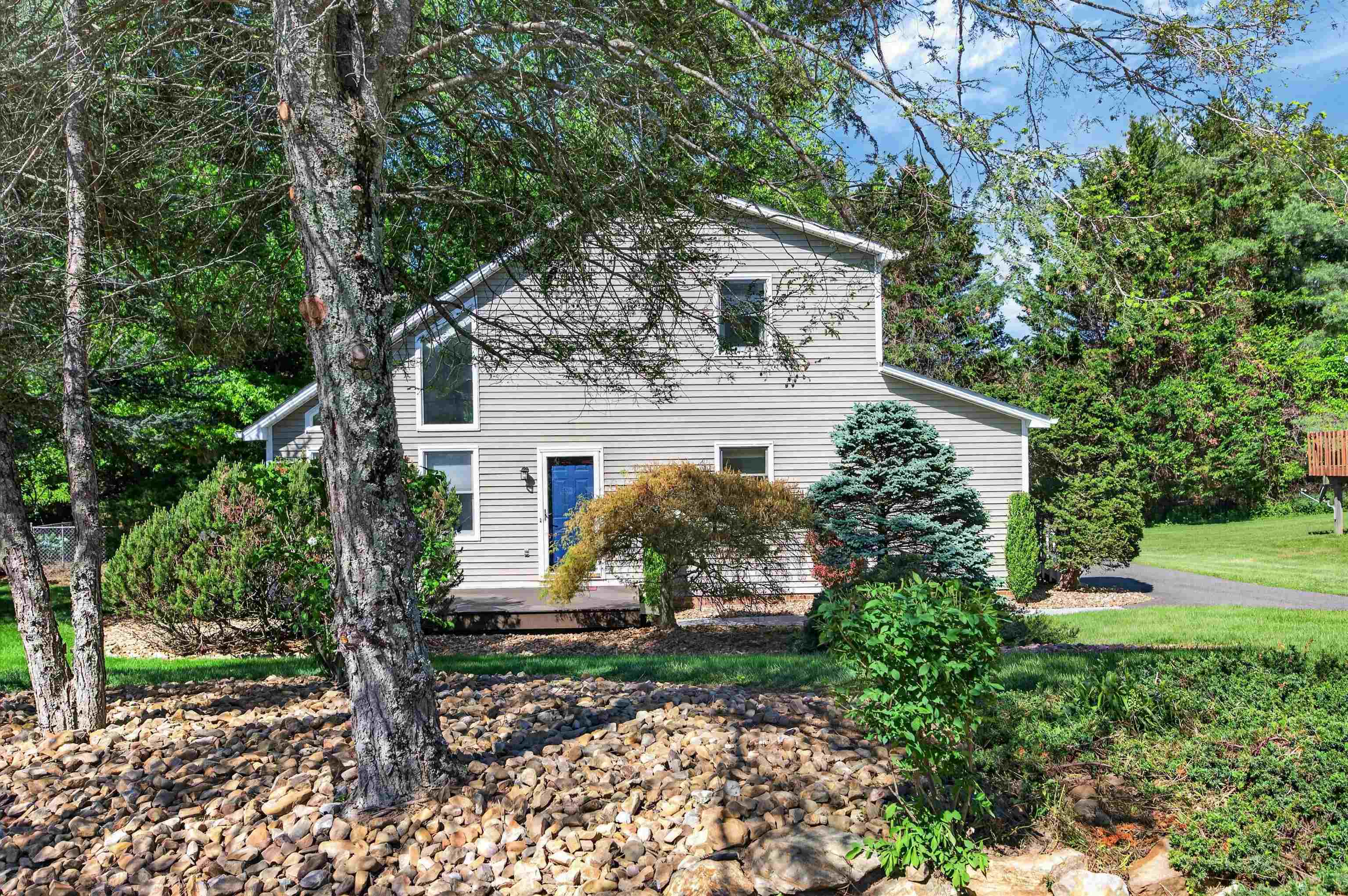 1359 Sandy Circle