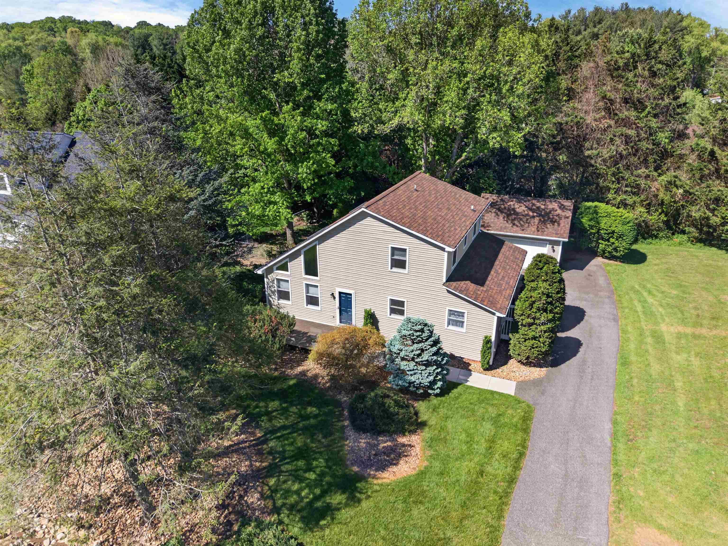 1359 Sandy Circle