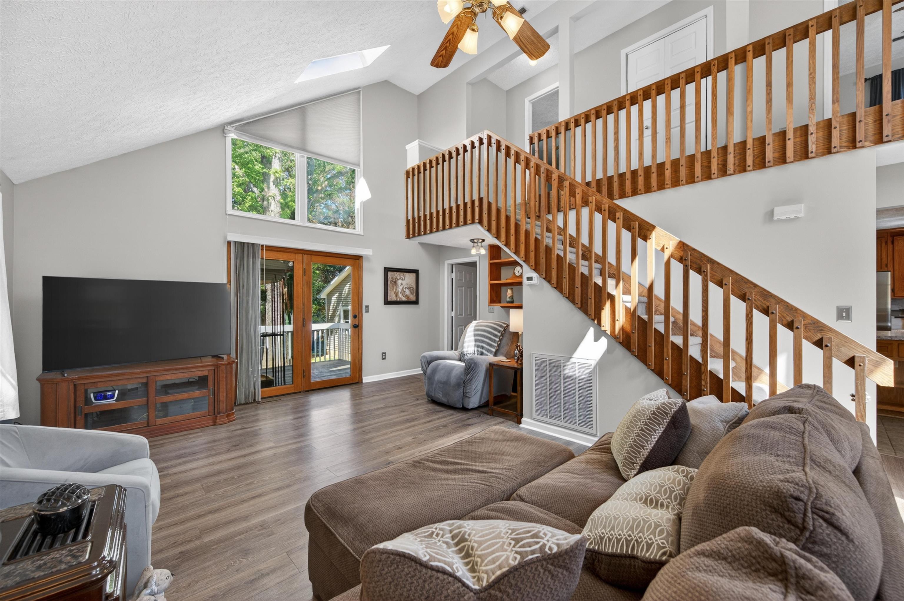 1359 Sandy Circle