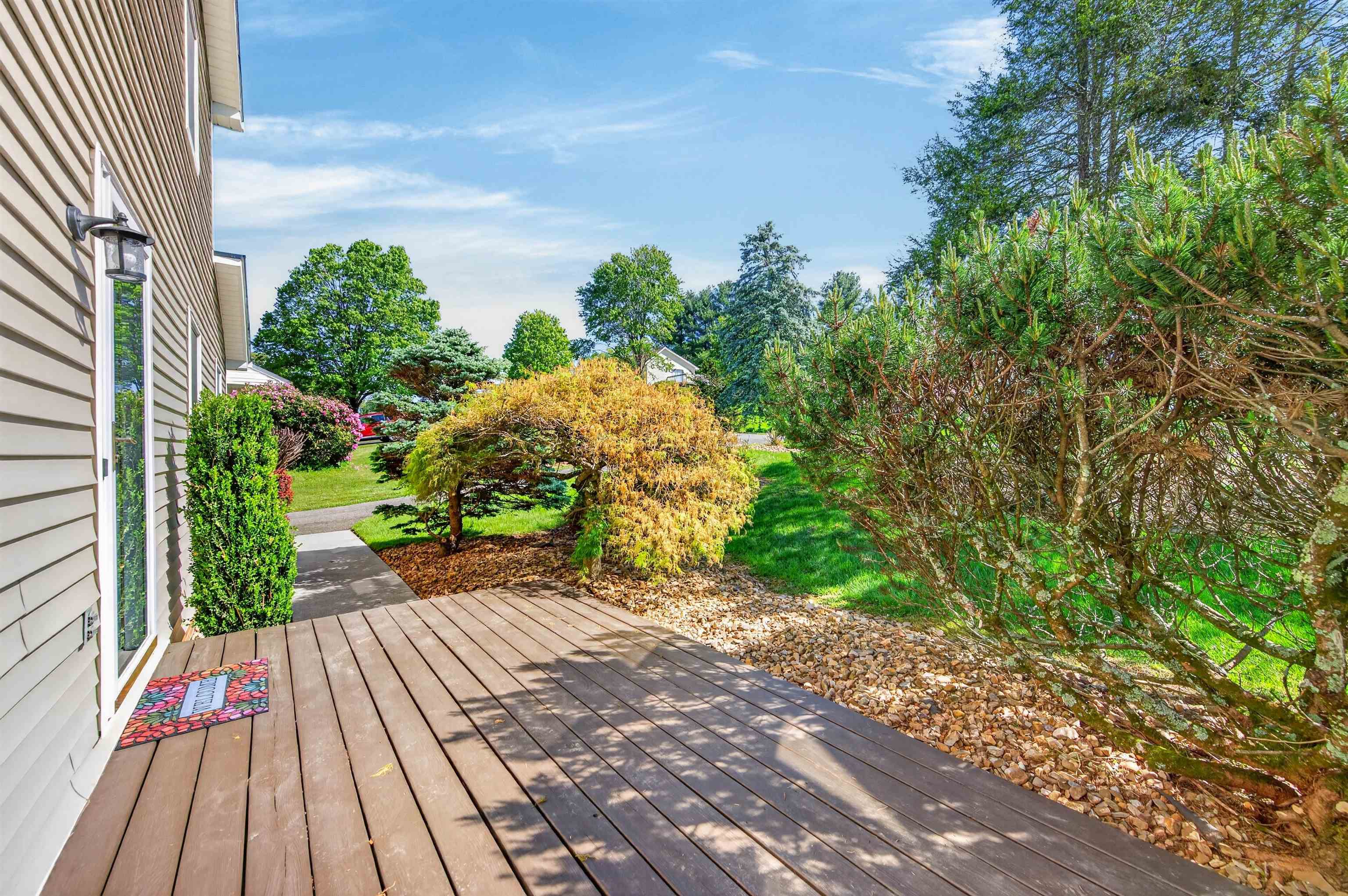 1359 Sandy Circle