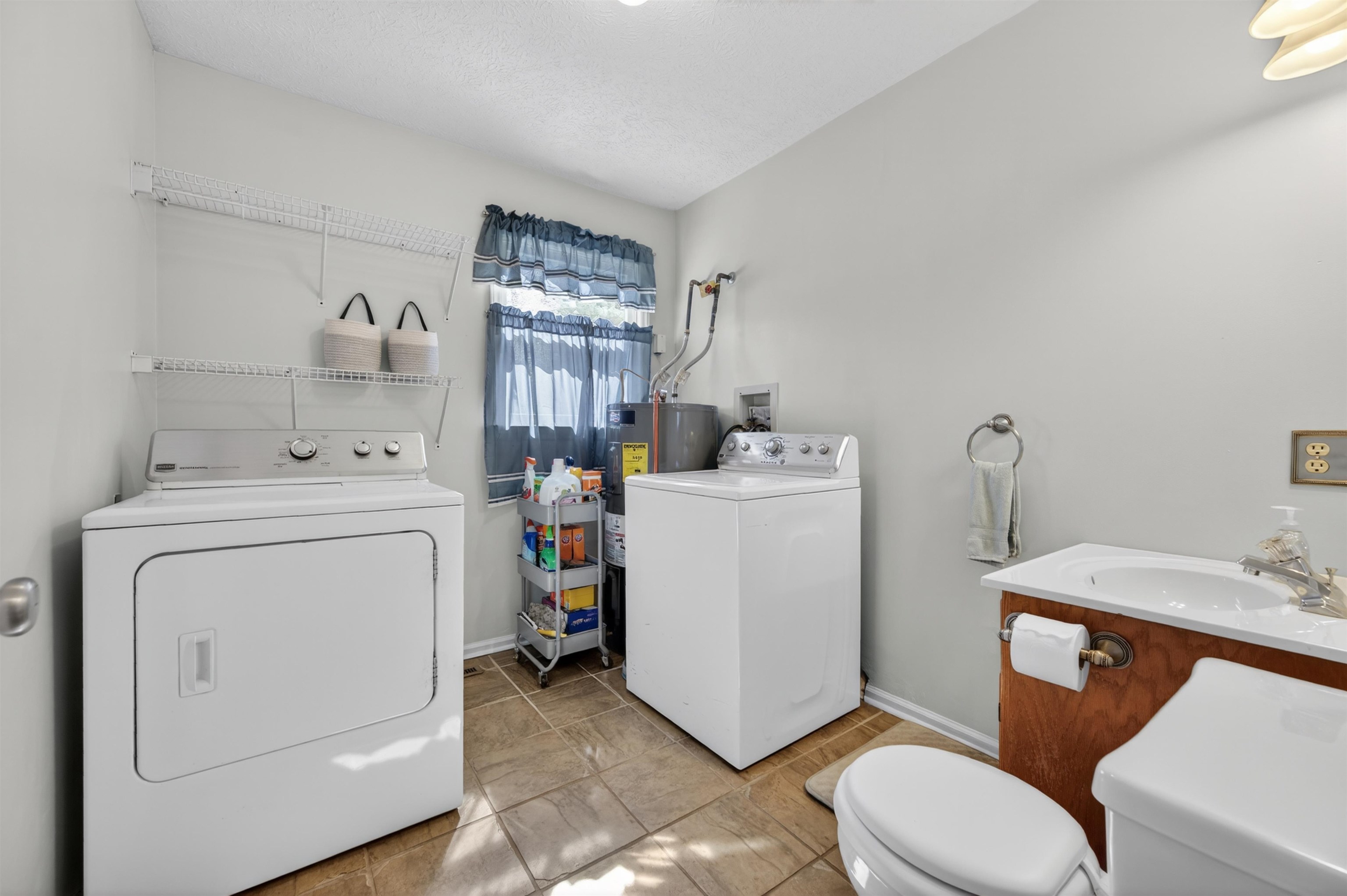 1359 Sandy Circle