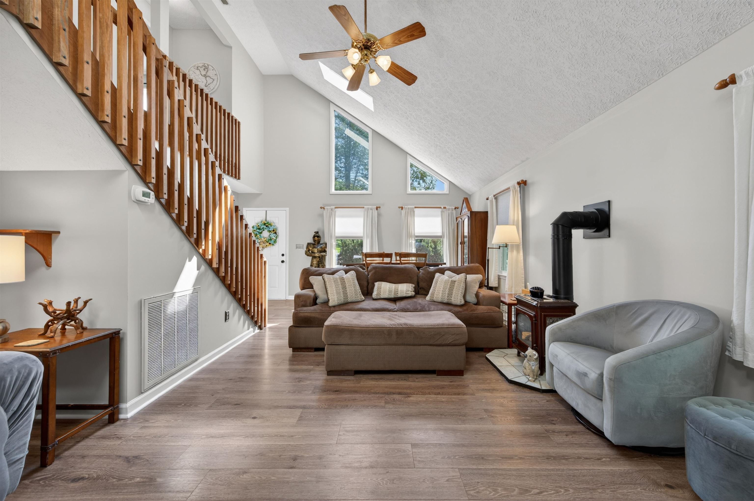 1359 Sandy Circle