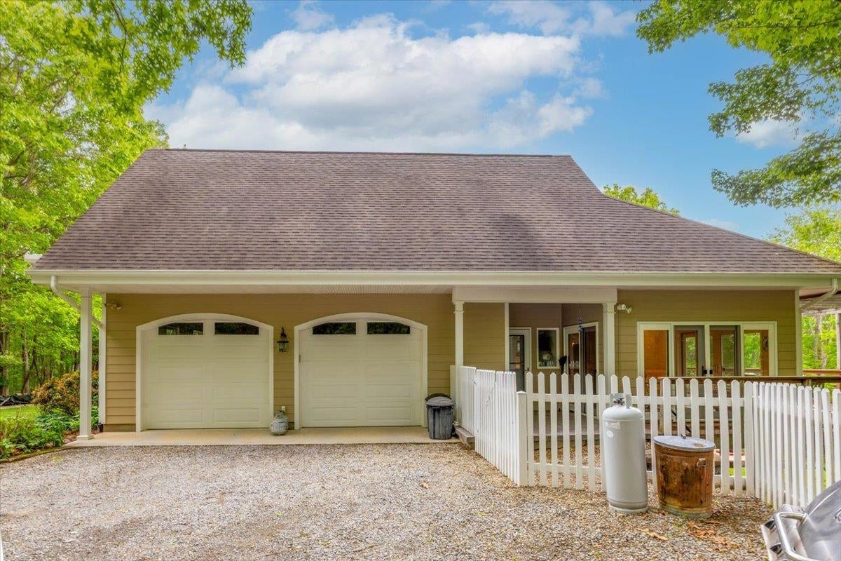 4861 MORRIS Road