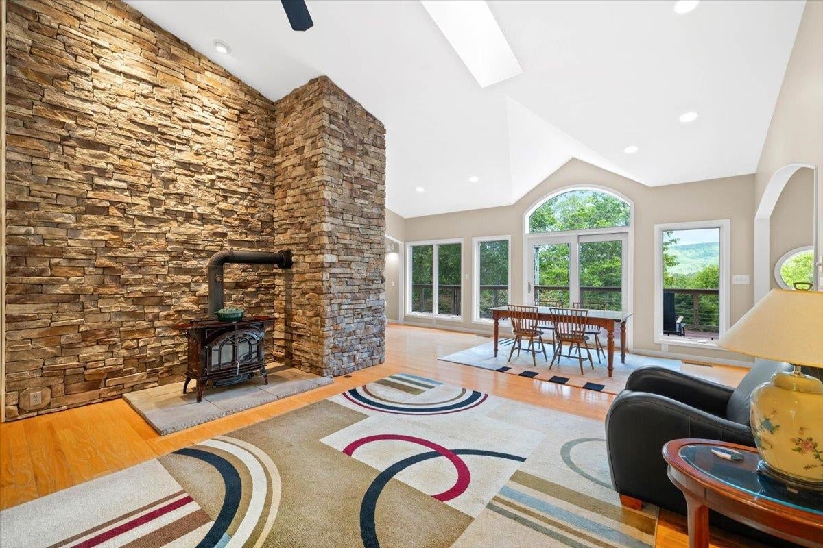 4861 MORRIS Road