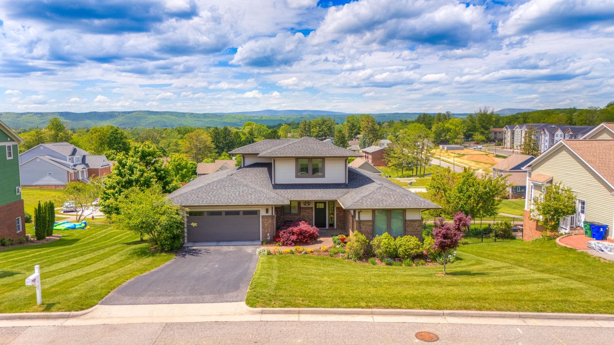609 Kelly Lane