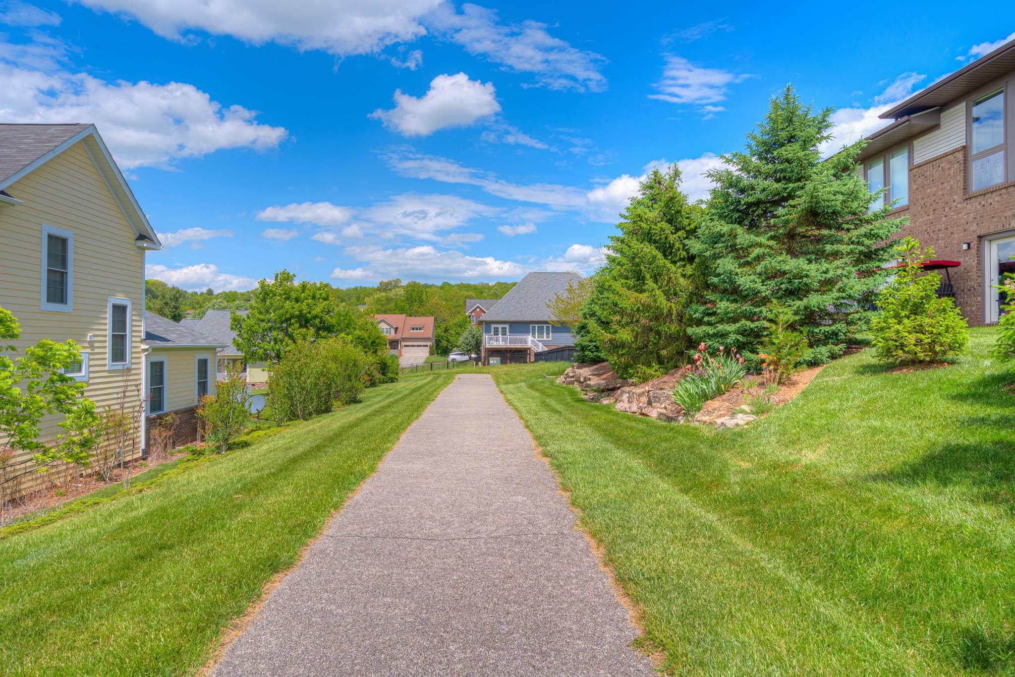 609 Kelly Lane