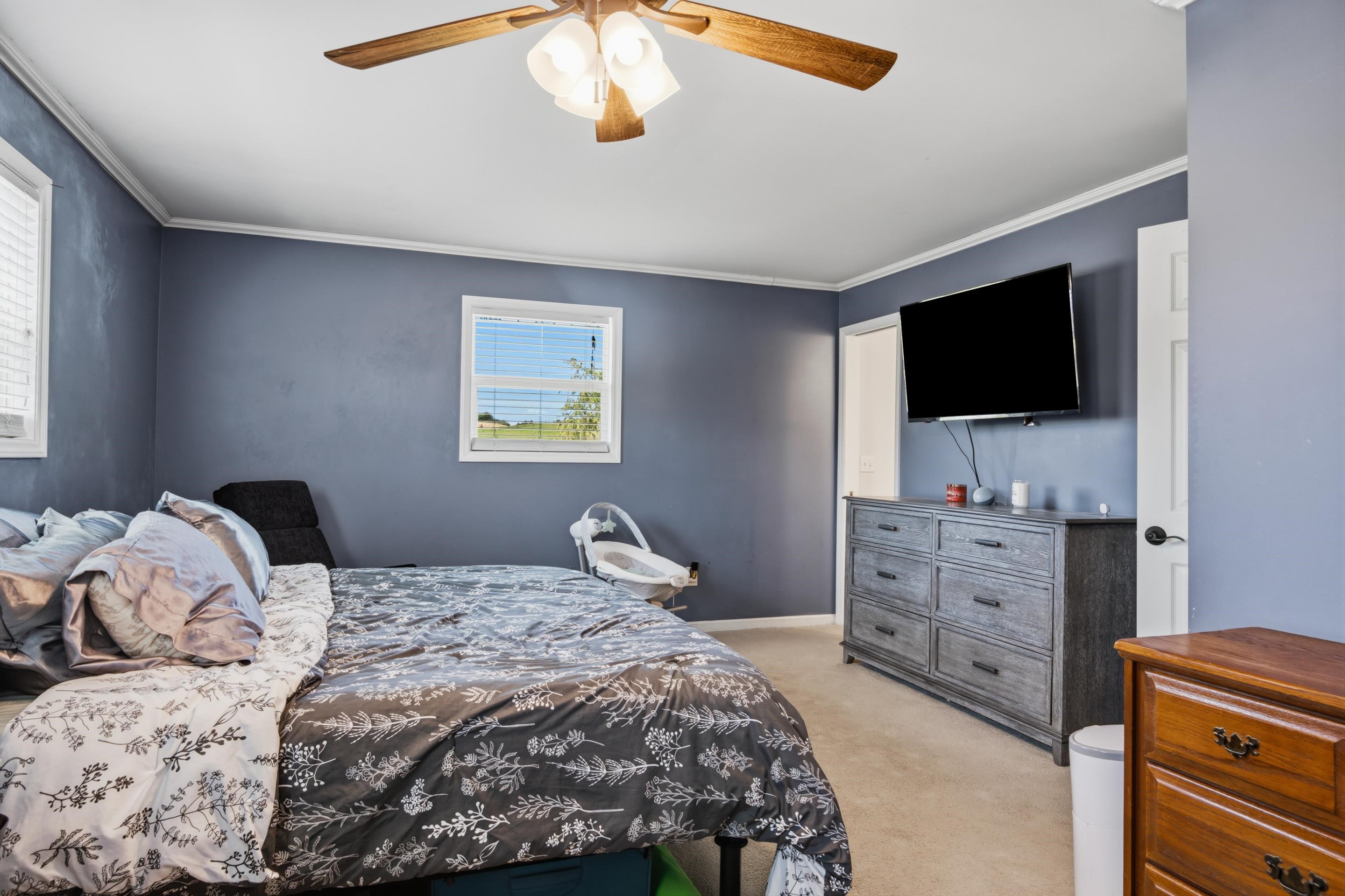2301 Viewland Circle